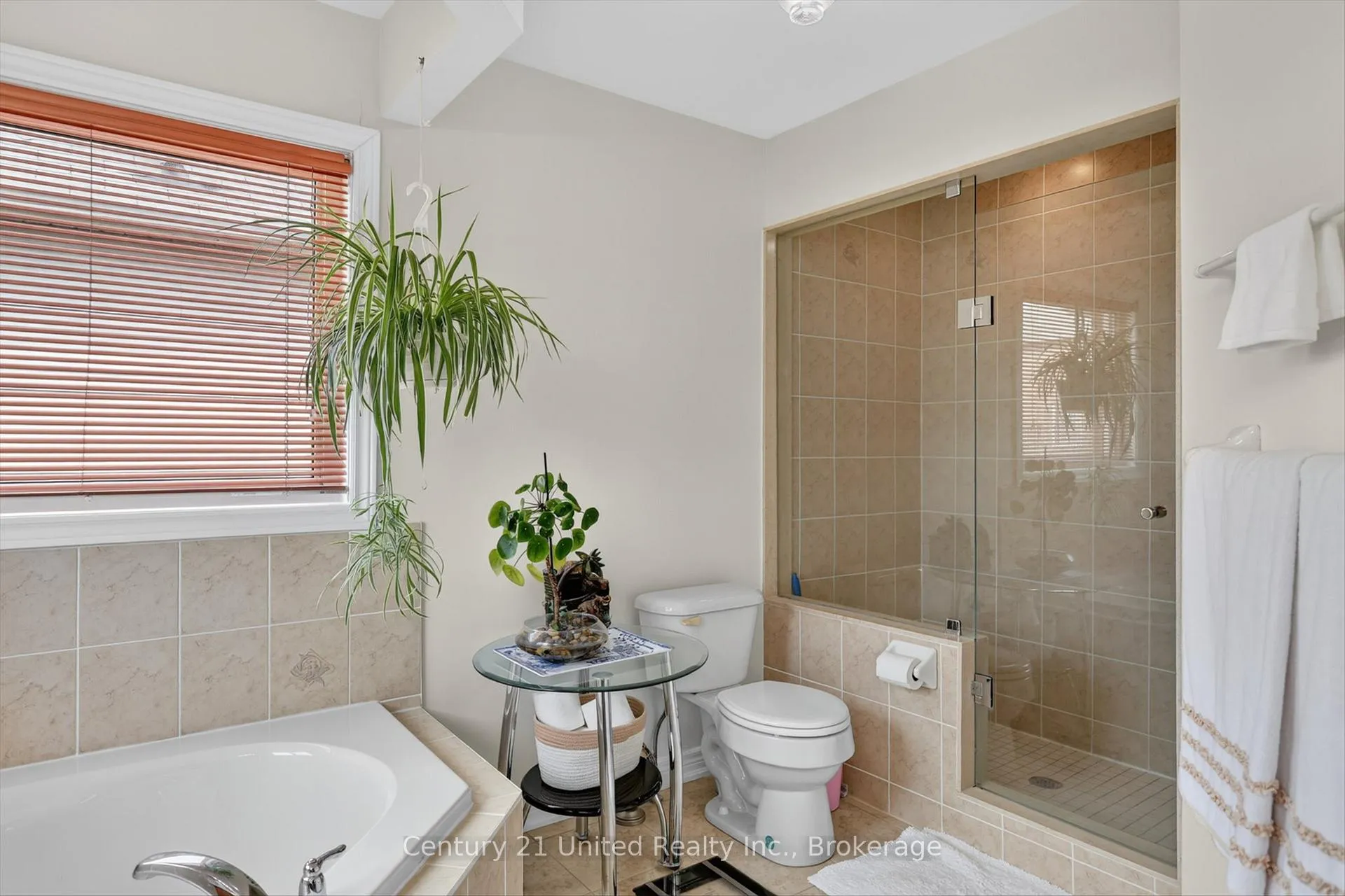 Photo 23 of 113 Farrier Crescent, Peterborough, Northcrest Ward 5 — HOMEH