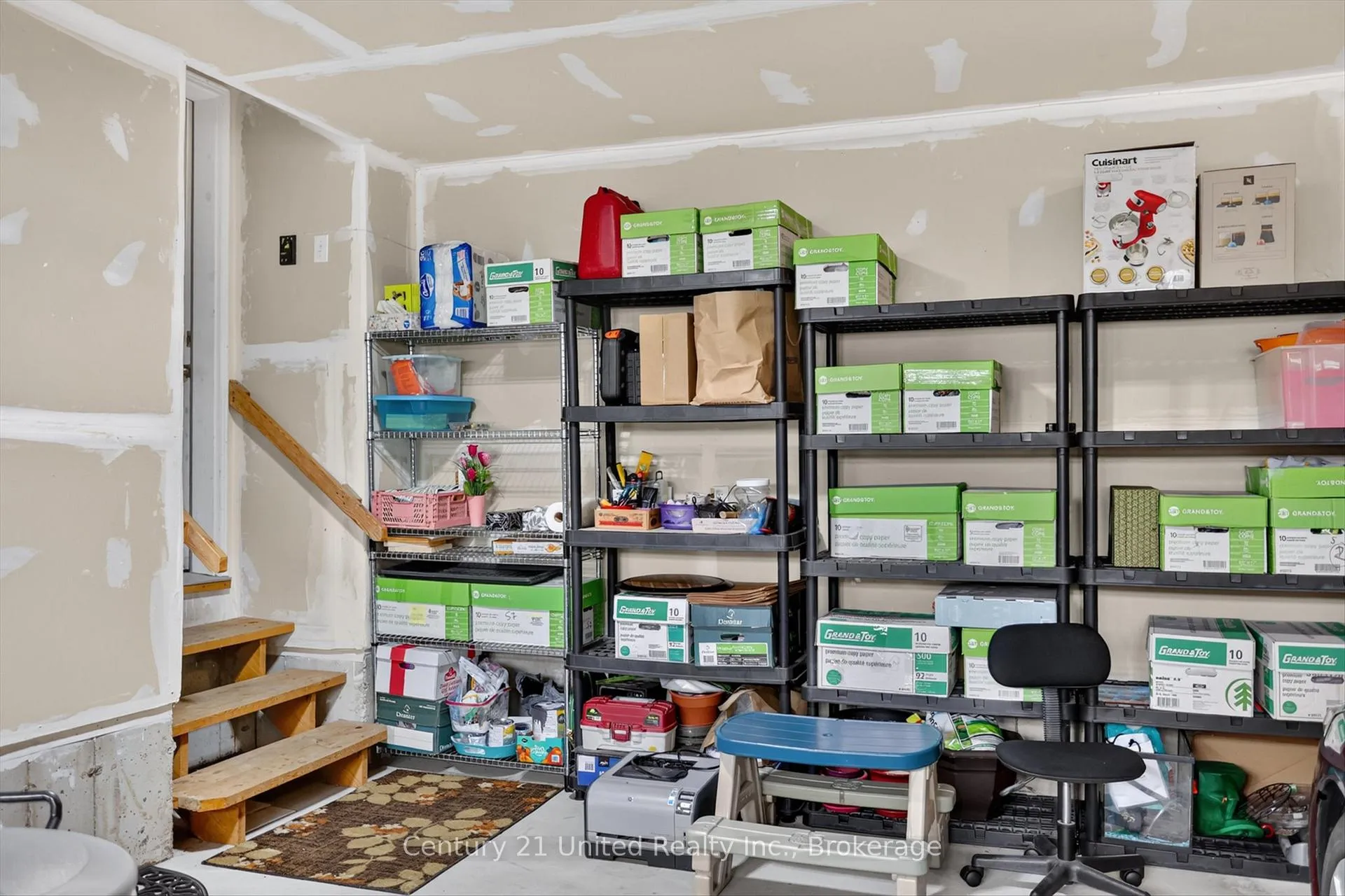 Photo 41 of 113 Farrier Crescent, Peterborough, Northcrest Ward 5 — HOMEH