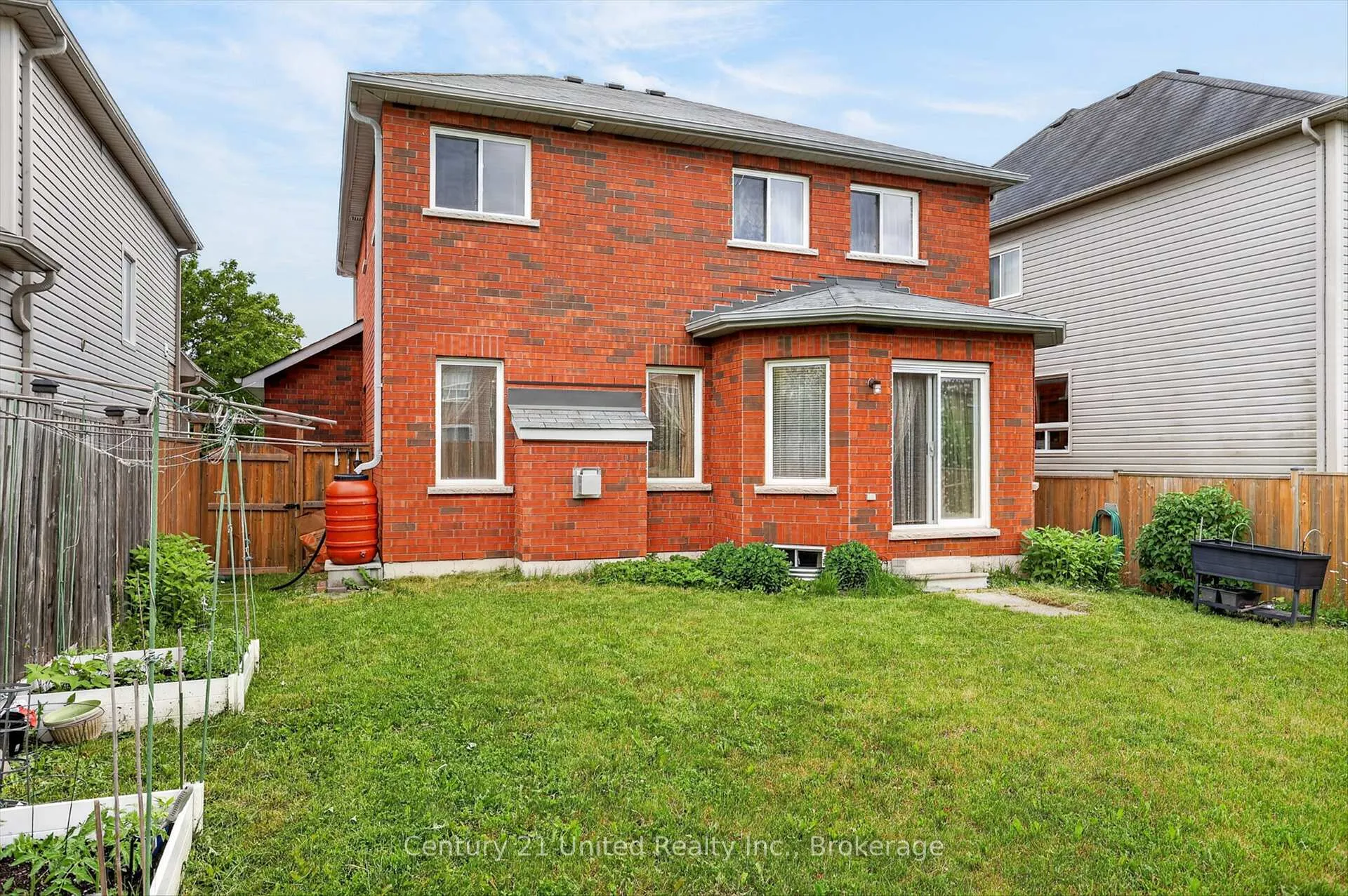 Photo 43 of 113 Farrier Crescent, Peterborough, Northcrest Ward 5 — HOMEH