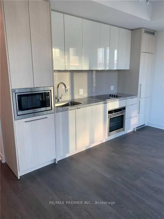 Photo 8 of Unit 4315, 115 Blue Jays Way, Toronto, Waterfront Communities — HOMEH