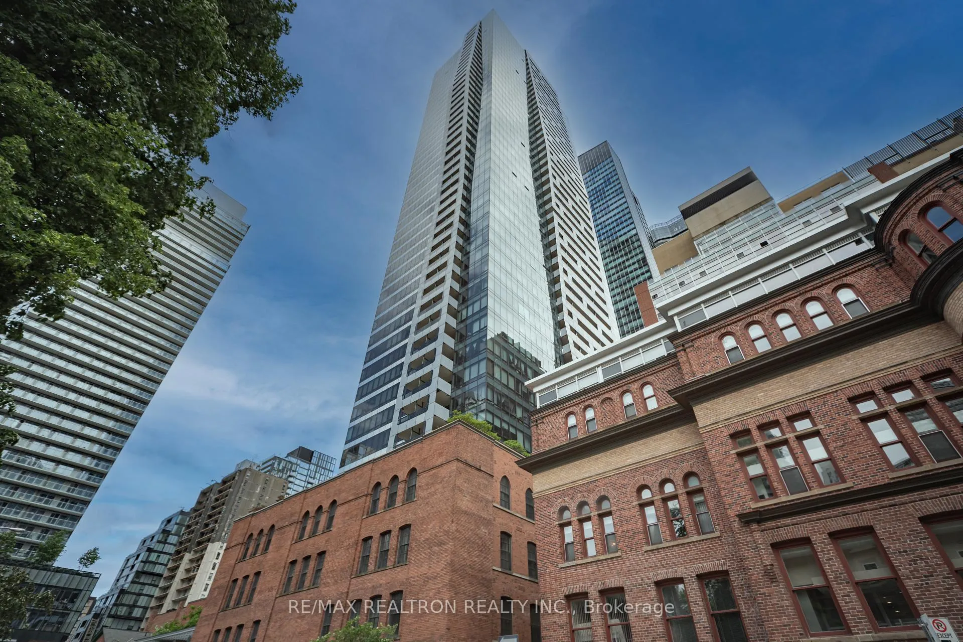 Photo 1 of Unit 4303, 5 St Joseph St Street, Toronto, Bay Street Corridor — HOMEH