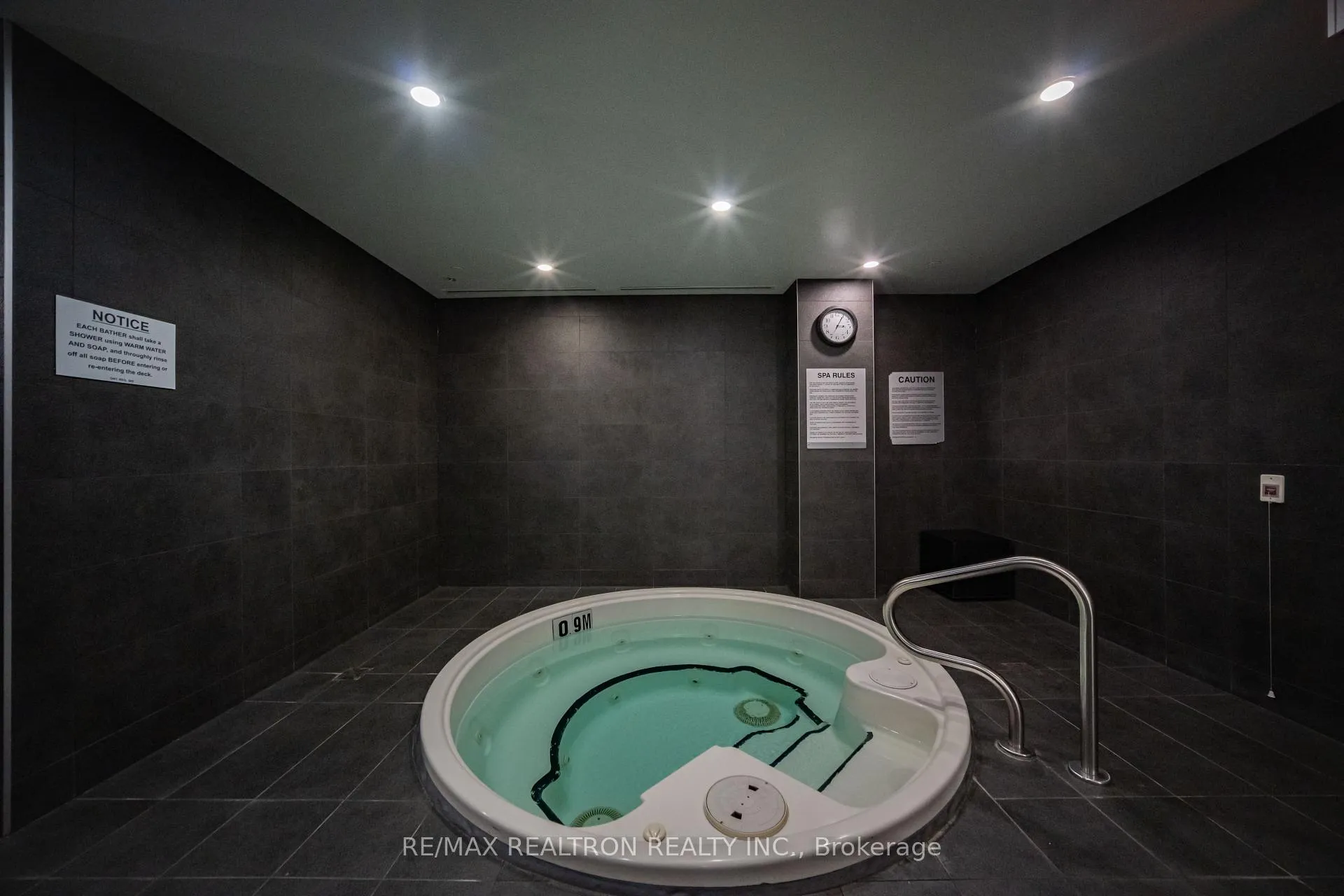Photo 19 of Unit 4303, 5 St Joseph St Street, Toronto, Bay Street Corridor — HOMEH