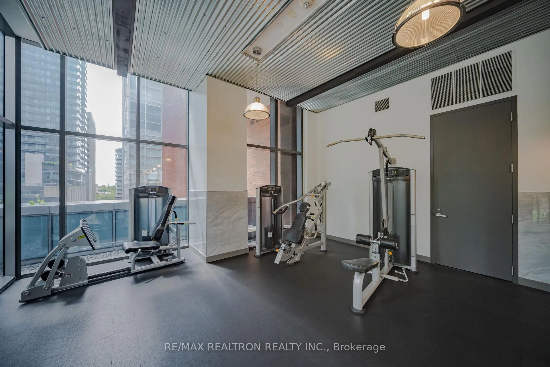 Photo 23 of Unit 4303, 5 St Joseph St Street, Toronto, Bay Street Corridor — HOMEH