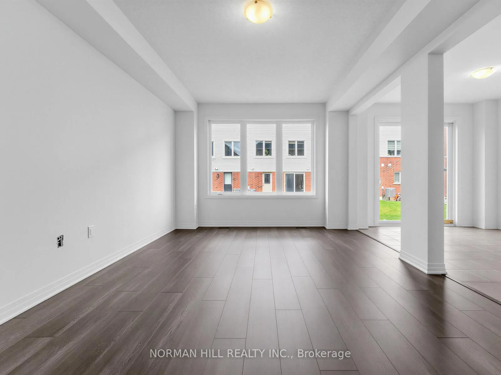 Photo 7 of 8 Guildhouse Drive, Brampton, Northwest Brampton — HOMEH