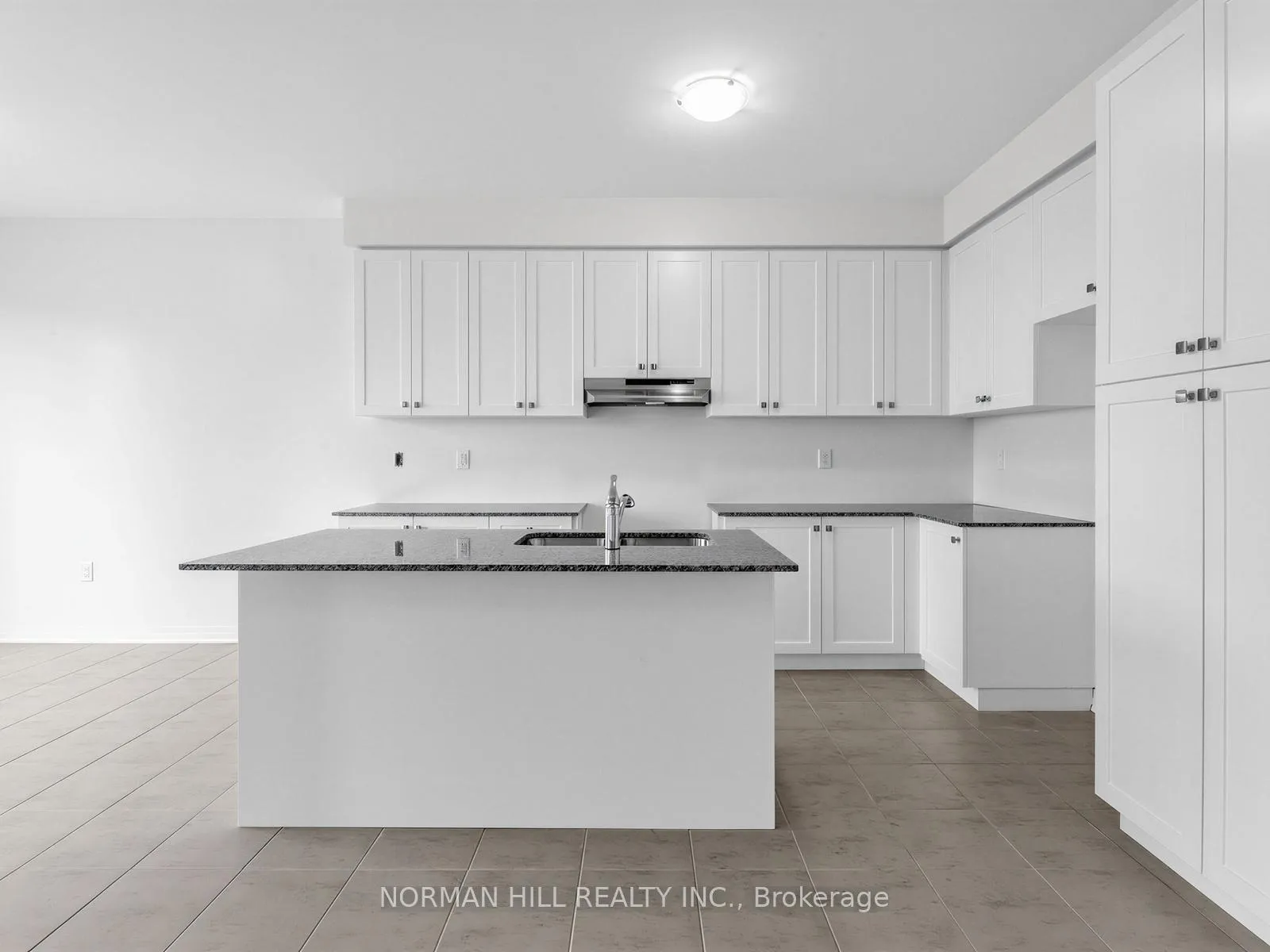 Photo 15 of 8 Guildhouse Drive, Brampton, Northwest Brampton — HOMEH