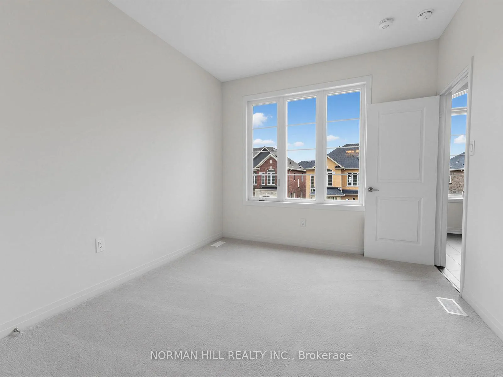Photo 21 of 8 Guildhouse Drive, Brampton, Northwest Brampton — HOMEH