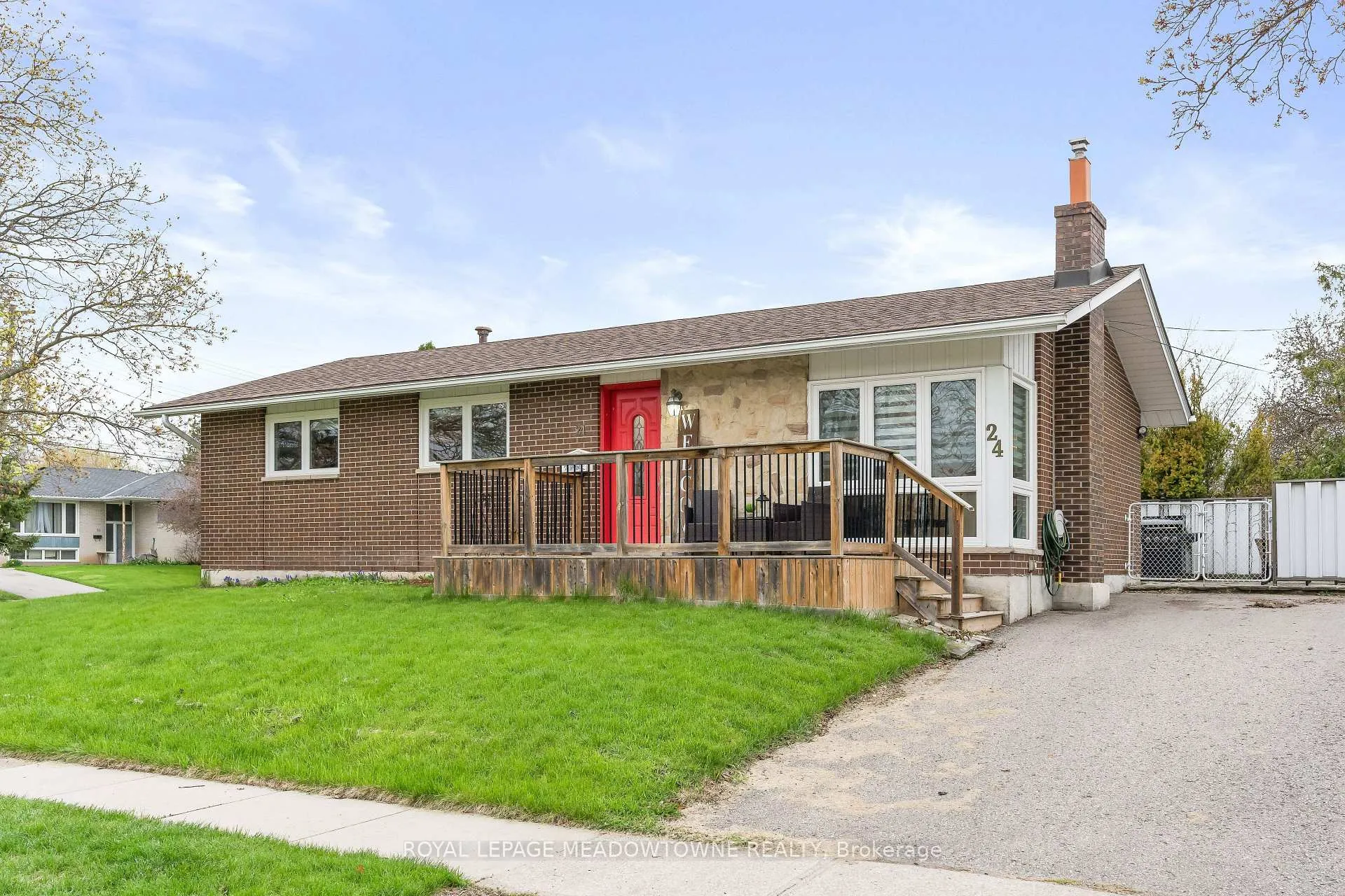 Photo 4 of 24 Gower Road, Halton Hills, Georgetown — HOMEH