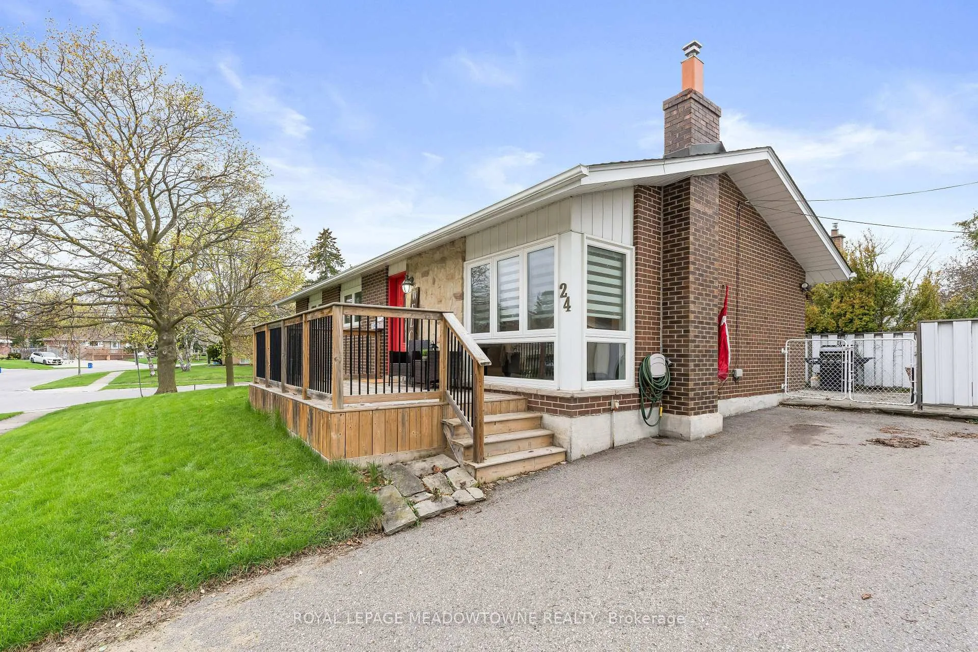 Photo 5 of 24 Gower Road, Halton Hills, Georgetown — HOMEH