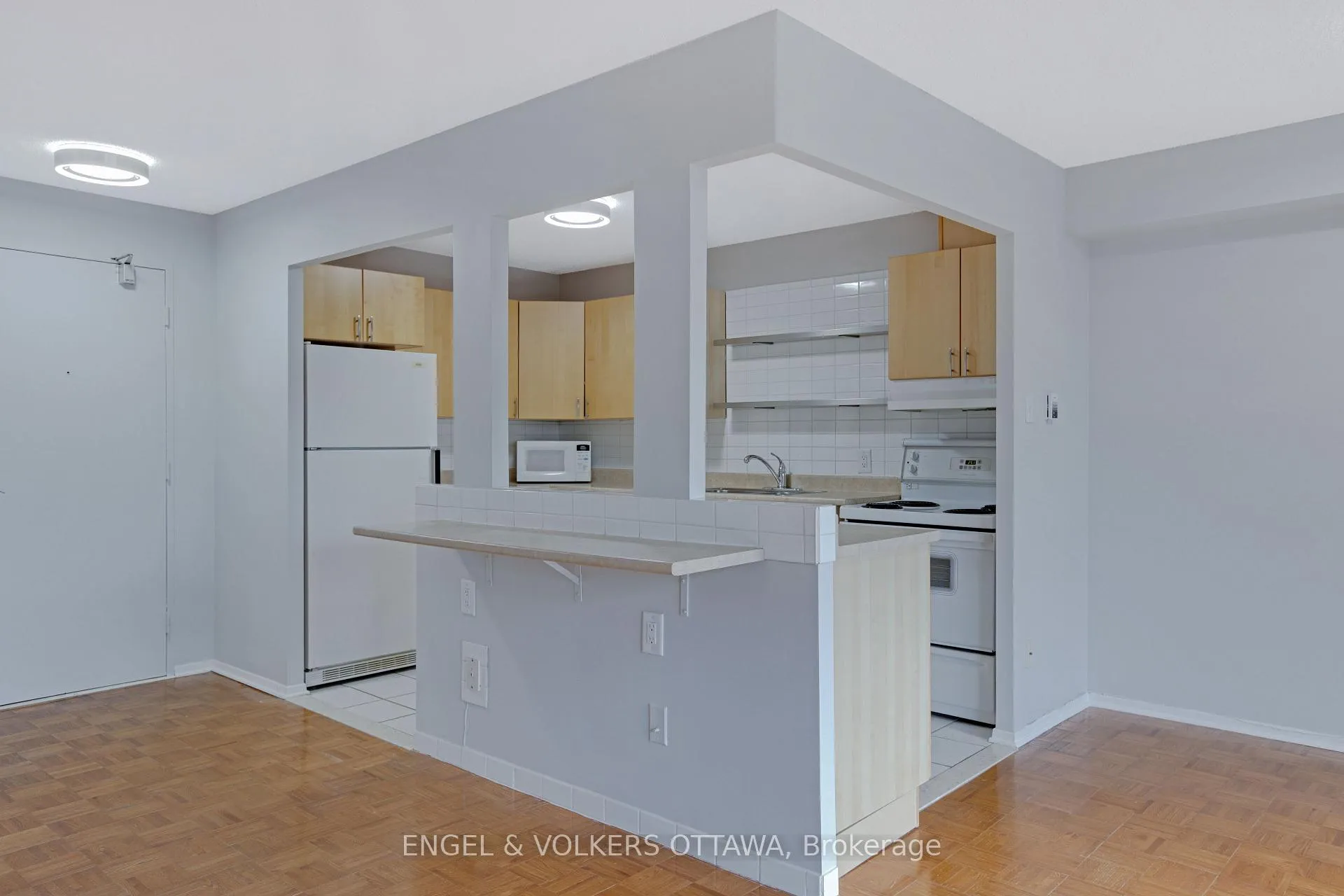 Photo 7 of Unit 301, 665 Bathgate Drive, Ottawa, Carson Meadows — HOMEH