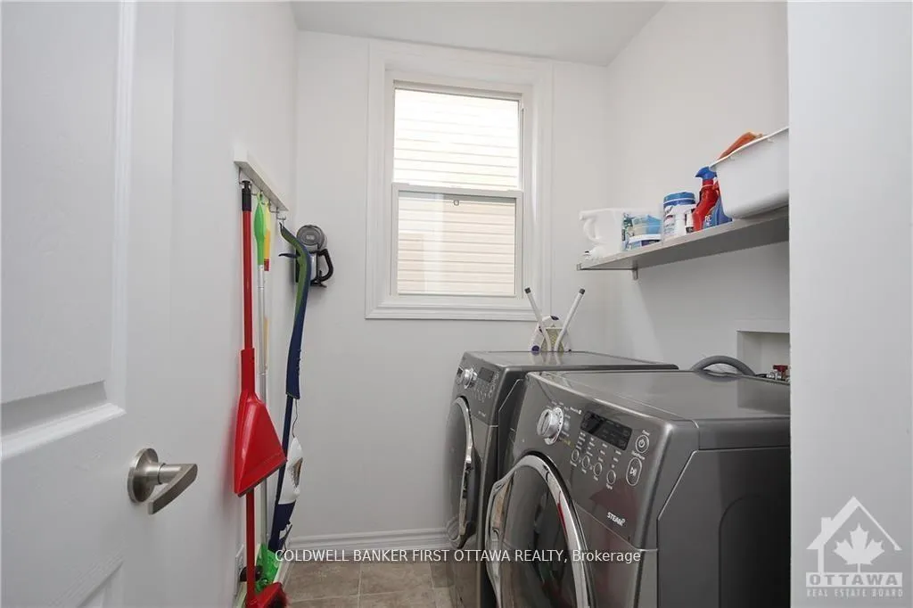 Photo 10 of 505 Bretby Crescent, Ottawa, Barrhaven - Cedargrove/Fraserdale — HOMEH