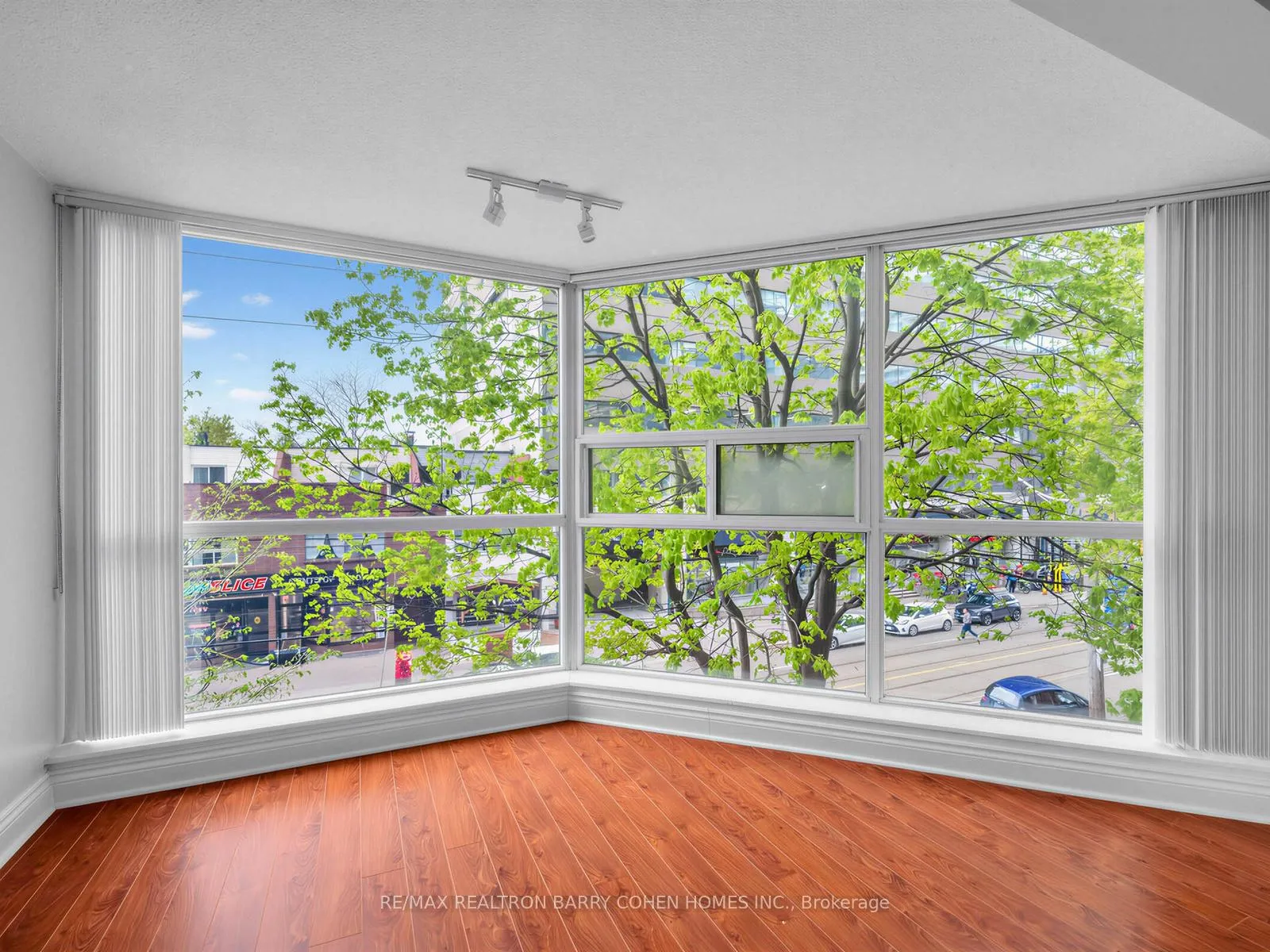 Photo 16 of Unit 303, 725 King Street W, Toronto, Niagara — HOMEH