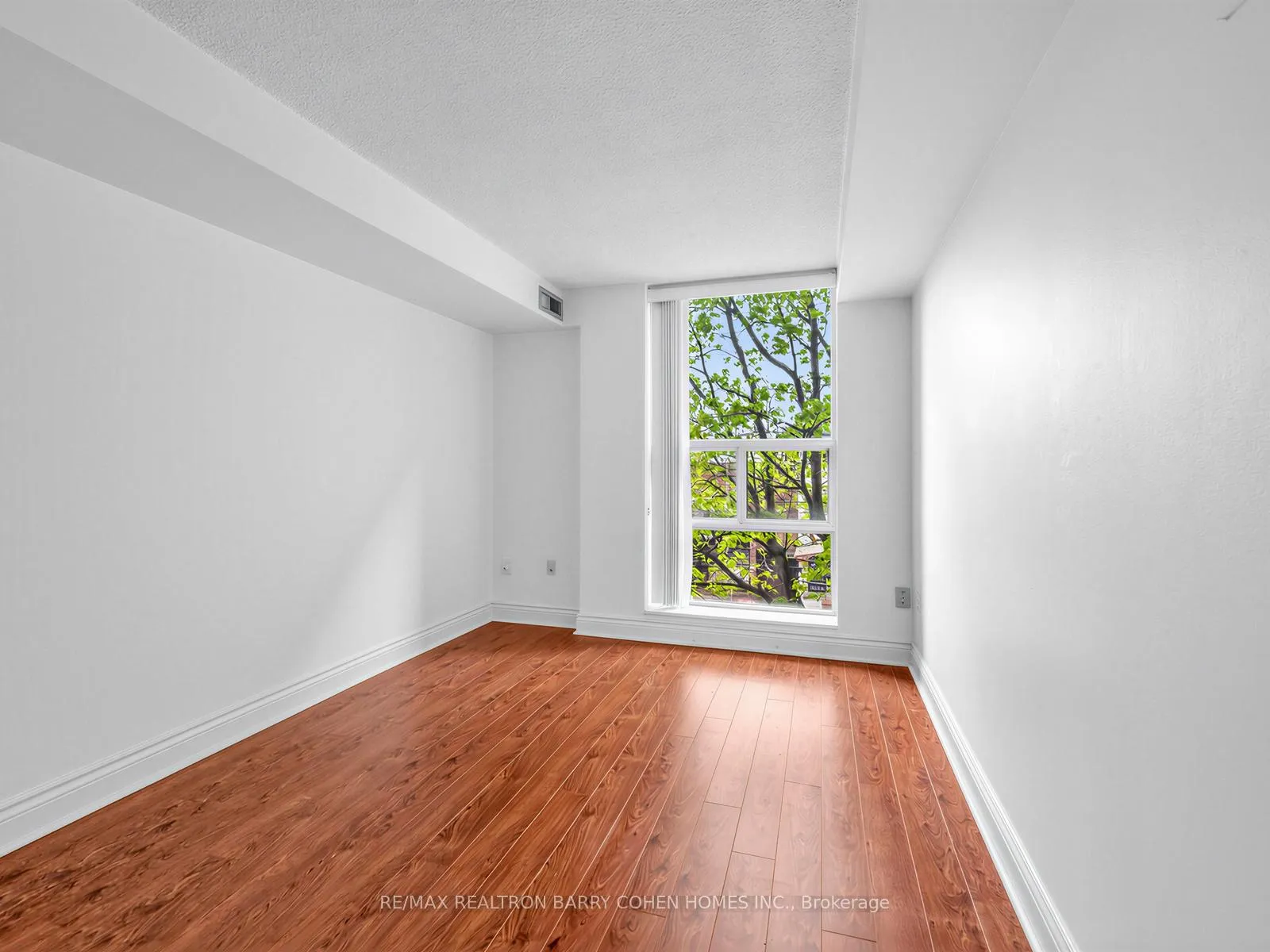 Photo 21 of Unit 303, 725 King Street W, Toronto, Niagara — HOMEH