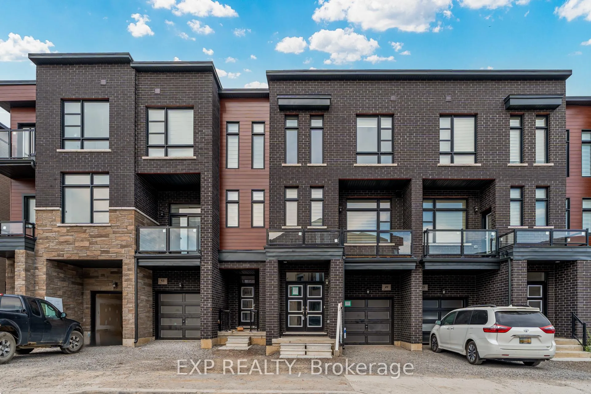 Photo 1 of 49 Paradox Street, Vaughan, Kleinburg — HOMEH