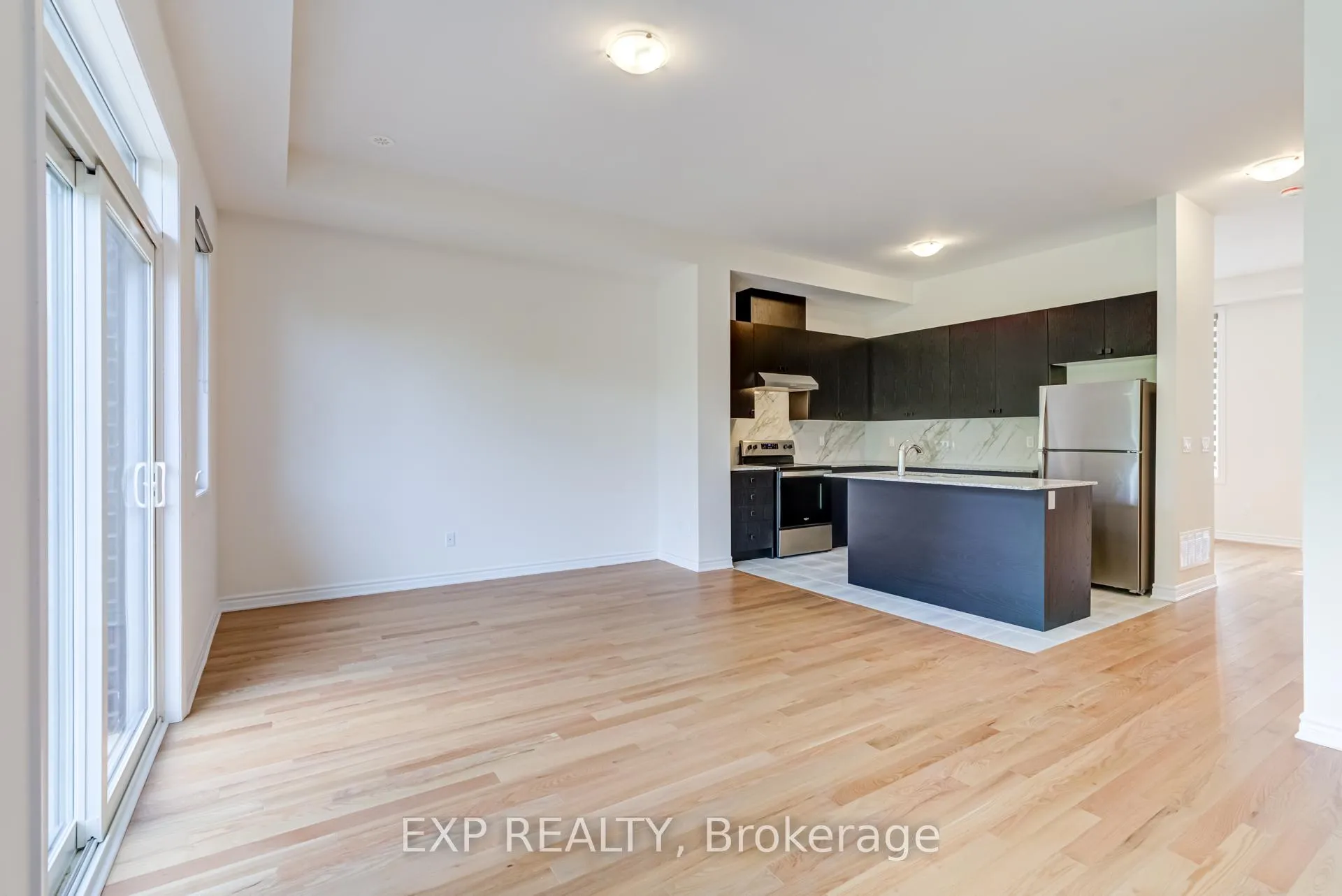 Photo 11 of 49 Paradox Street, Vaughan, Kleinburg — HOMEH