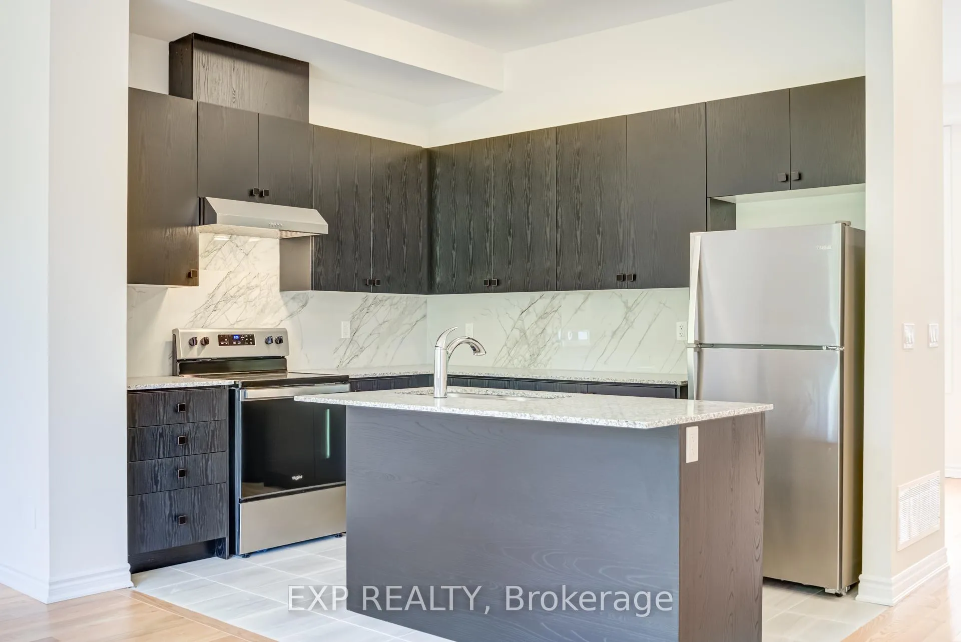 Photo 14 of 49 Paradox Street, Vaughan, Kleinburg — HOMEH