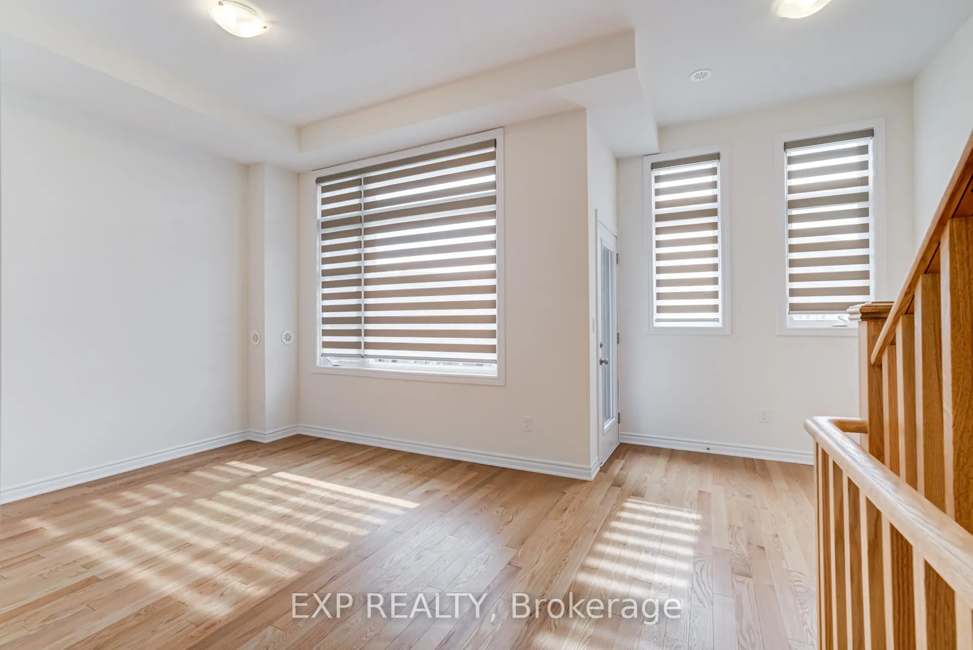 Photo 18 of 49 Paradox Street, Vaughan, Kleinburg — HOMEH