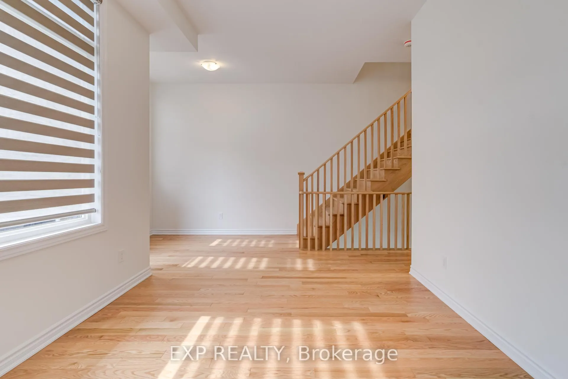 Photo 19 of 49 Paradox Street, Vaughan, Kleinburg — HOMEH