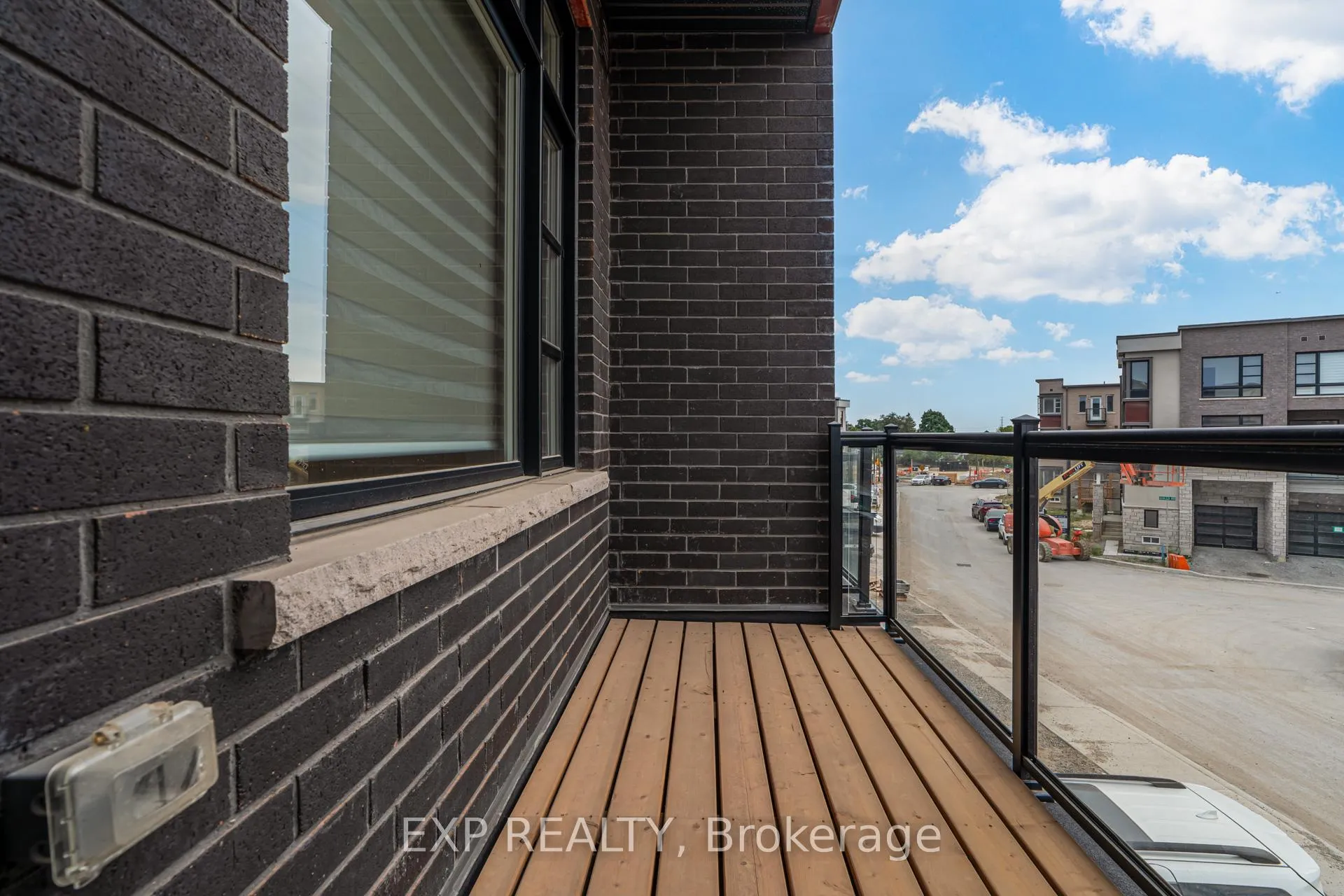 Photo 21 of 49 Paradox Street, Vaughan, Kleinburg — HOMEH