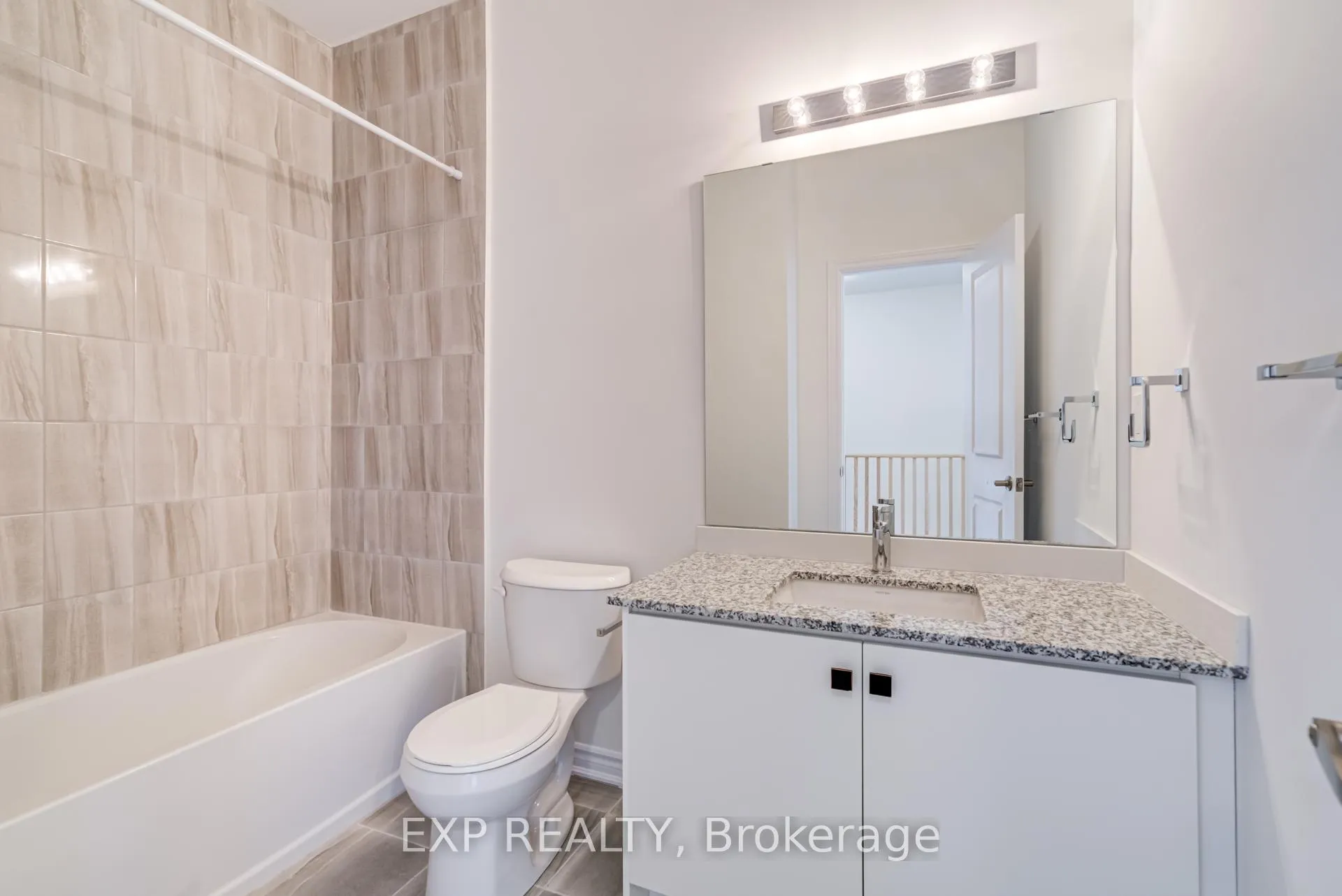 Photo 28 of 49 Paradox Street, Vaughan, Kleinburg — HOMEH