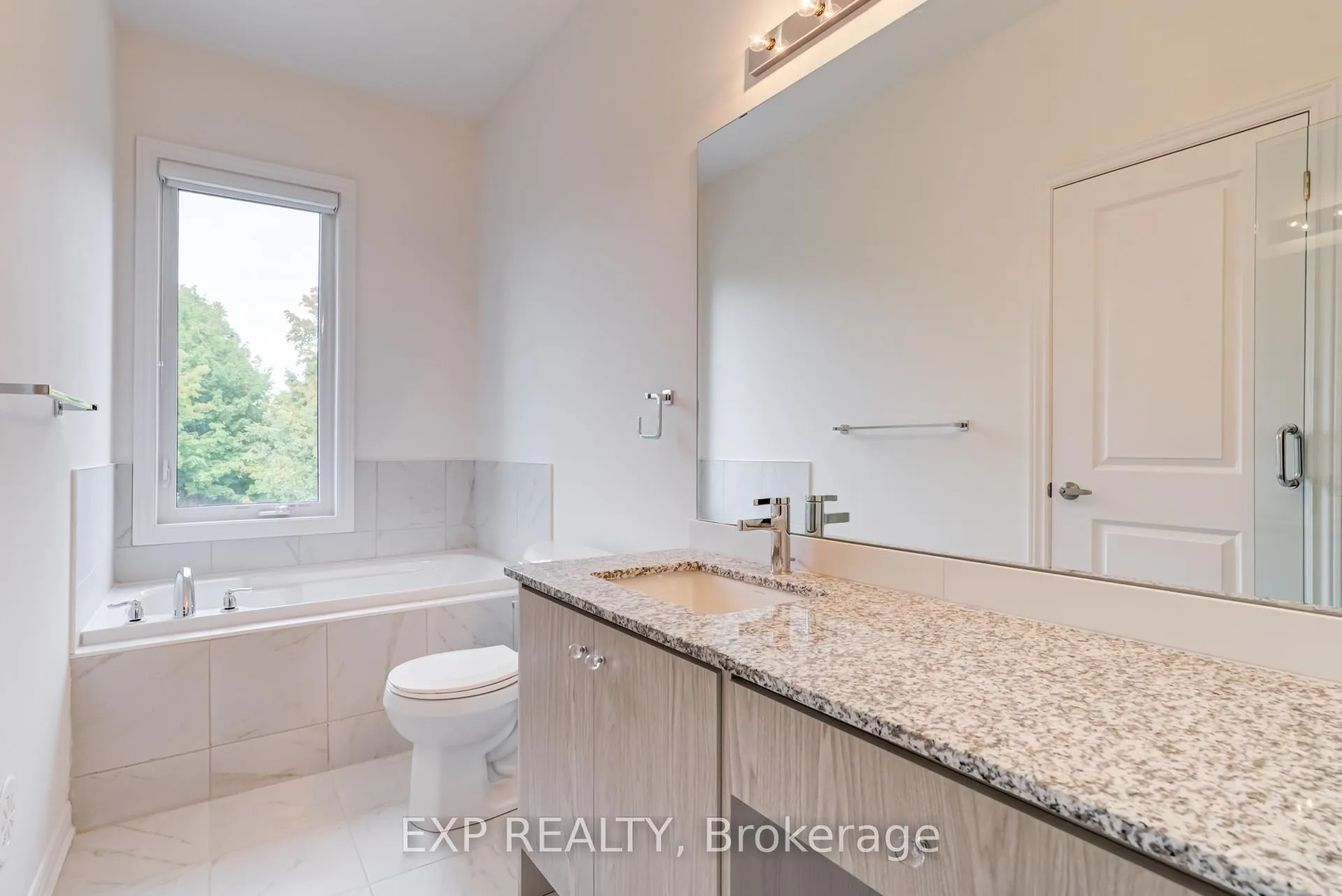 Photo 32 of 49 Paradox Street, Vaughan, Kleinburg — HOMEH