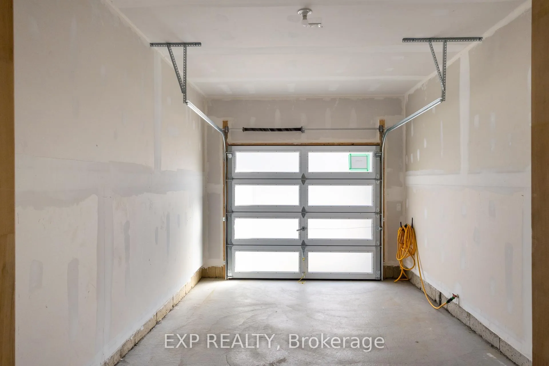 Photo 37 of 49 Paradox Street, Vaughan, Kleinburg — HOMEH