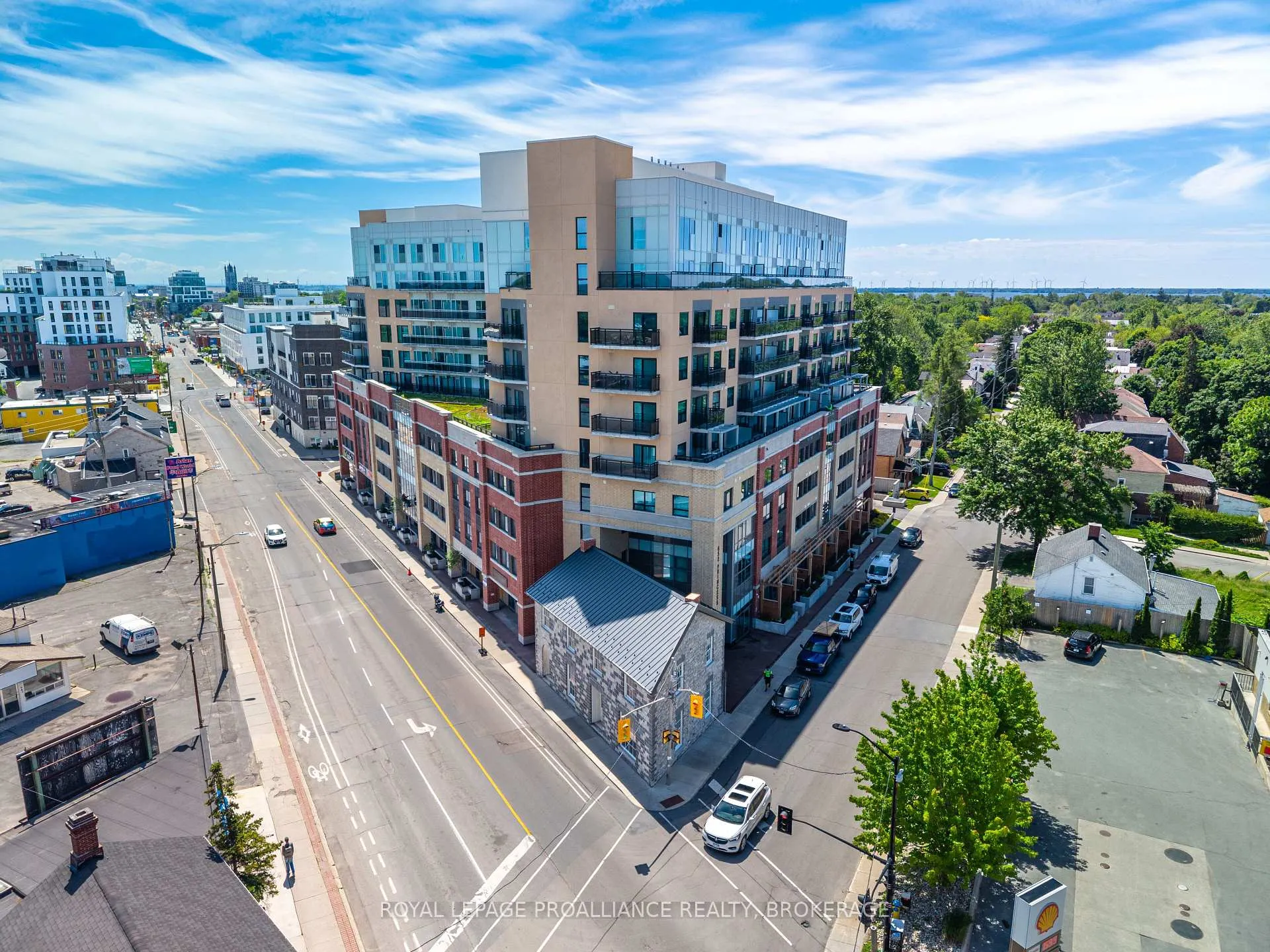 Photo 1 of Unit 818, 652 Princess Street, Kingston, Central City East — HOMEH