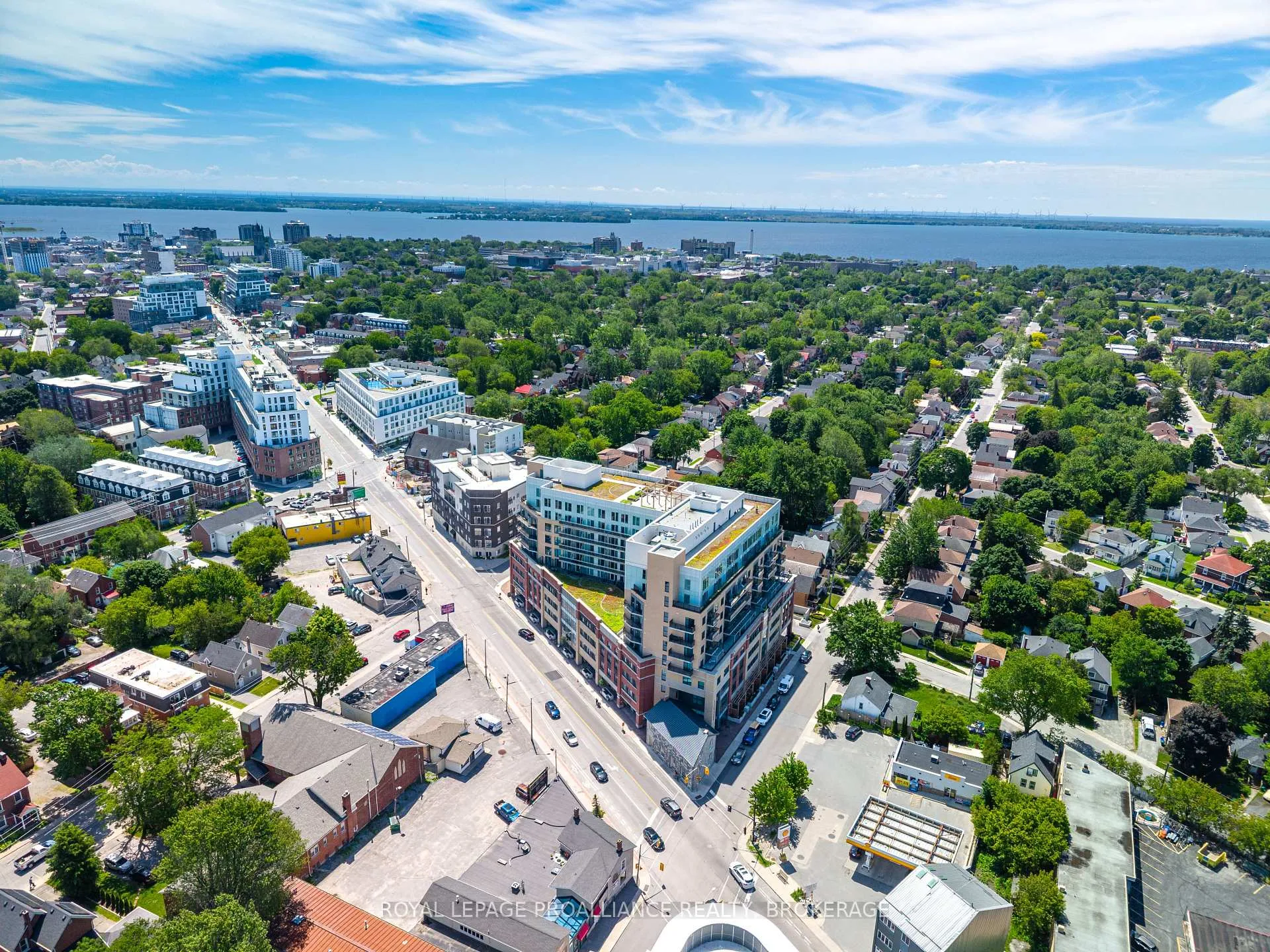 Photo 4 of Unit 818, 652 Princess Street, Kingston, Central City East — HOMEH