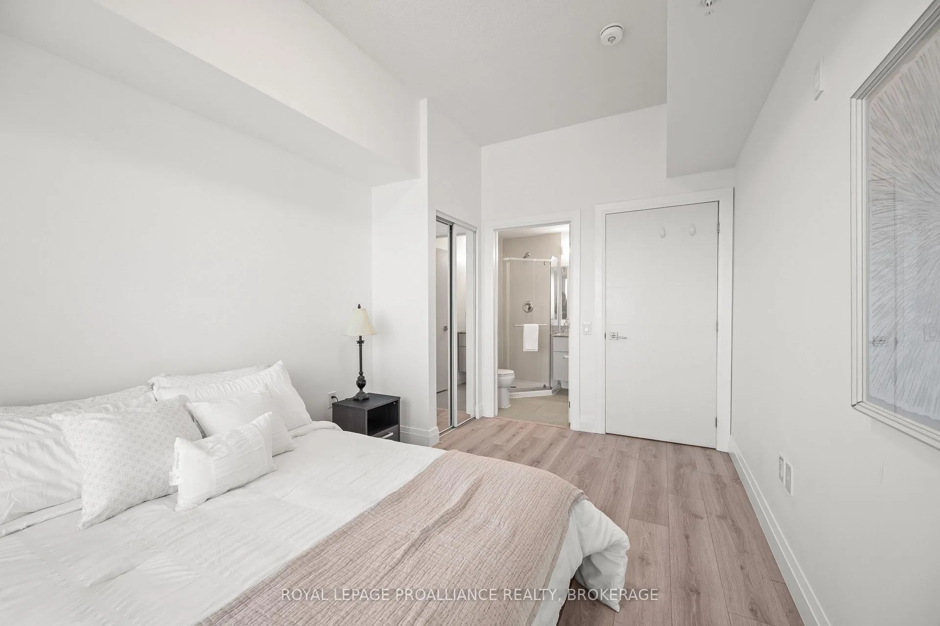 Photo 18 of Unit 818, 652 Princess Street, Kingston, Central City East — HOMEH