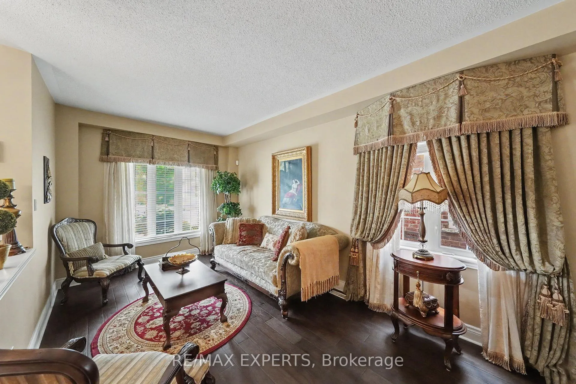 Photo 4 of 46 Battleford Avenue, Vaughan, Vellore Village — HOMEH