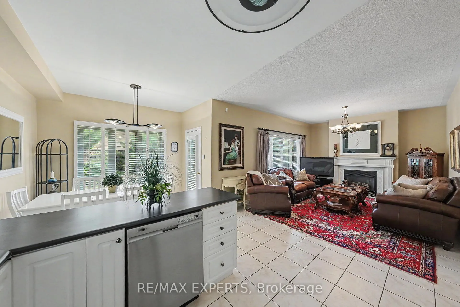 Photo 8 of 46 Battleford Avenue, Vaughan, Vellore Village — HOMEH