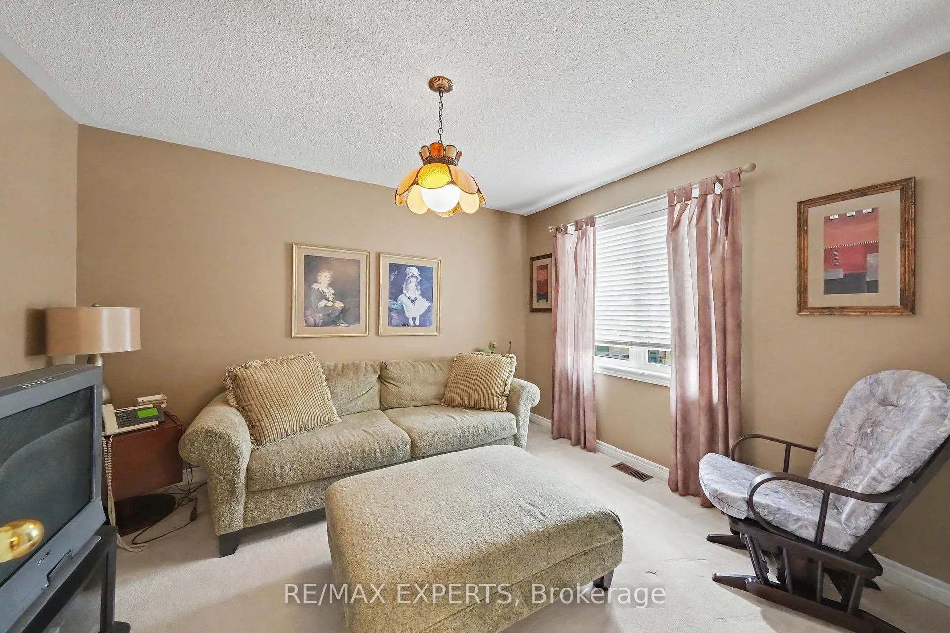 Photo 17 of 46 Battleford Avenue, Vaughan, Vellore Village — HOMEH