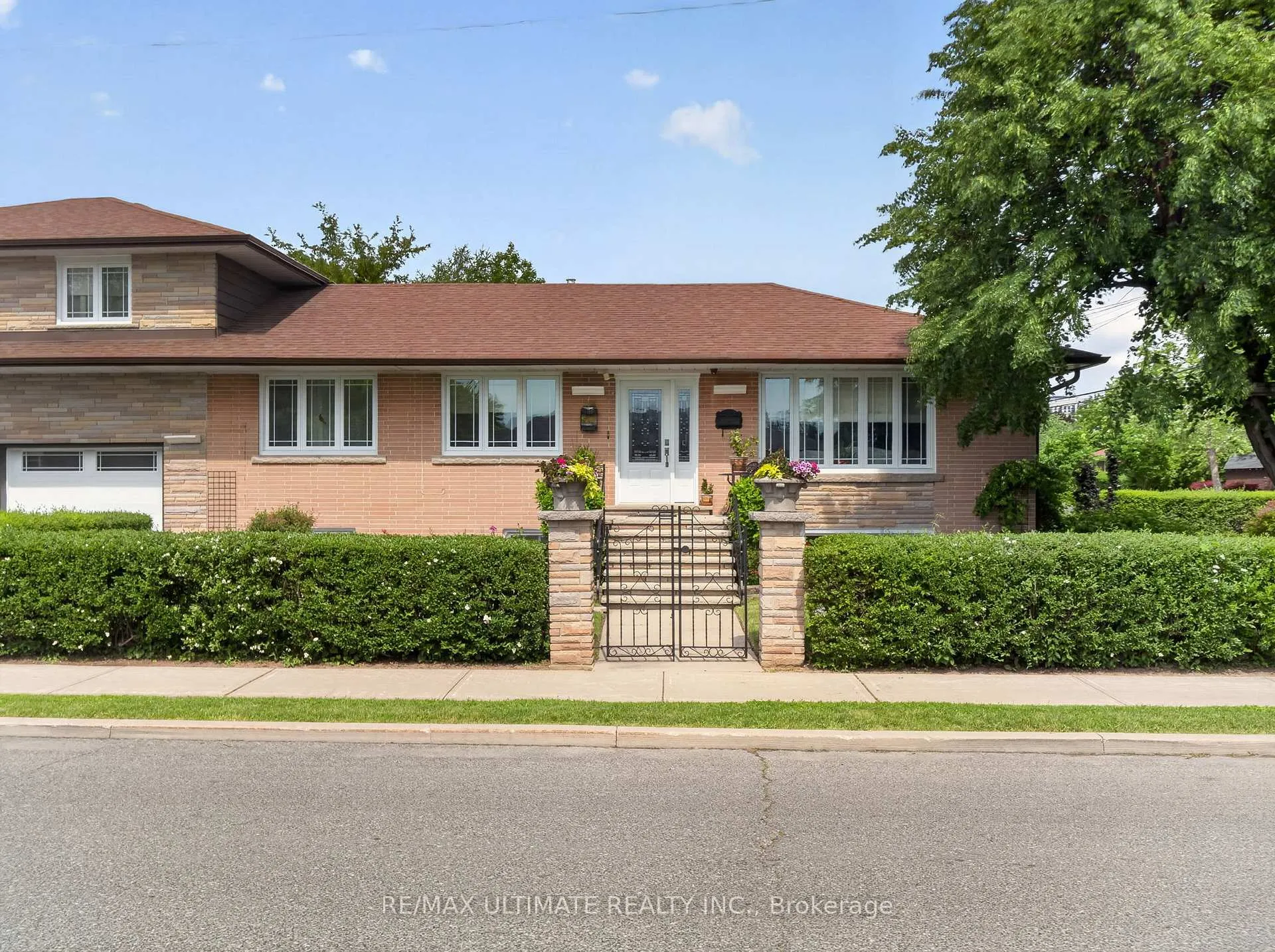 Photo 2 of Unit Basement, 20 Wye Valley Road, Scarborough, Dorset Park — HOMEH