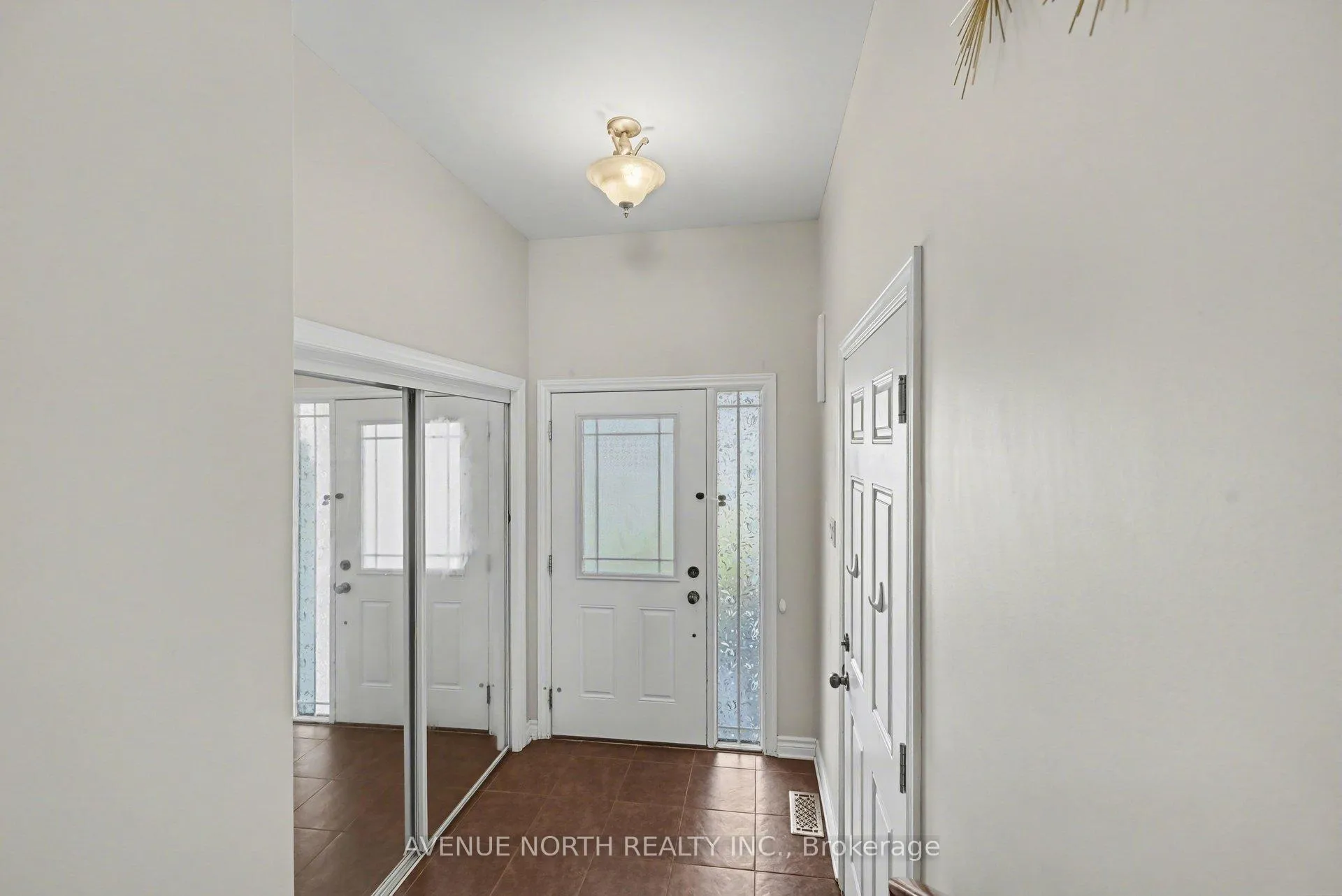 Photo 4 of 210 Herbert Street, The Nation, Limoges — HOMEH