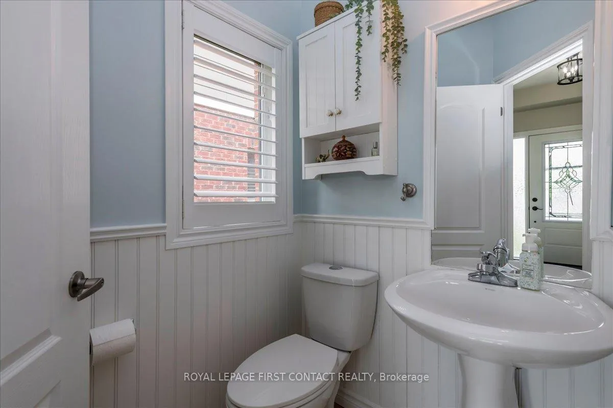 Photo 13 of 14 Claudio Crescent, Barrie, Holly — HOMEH