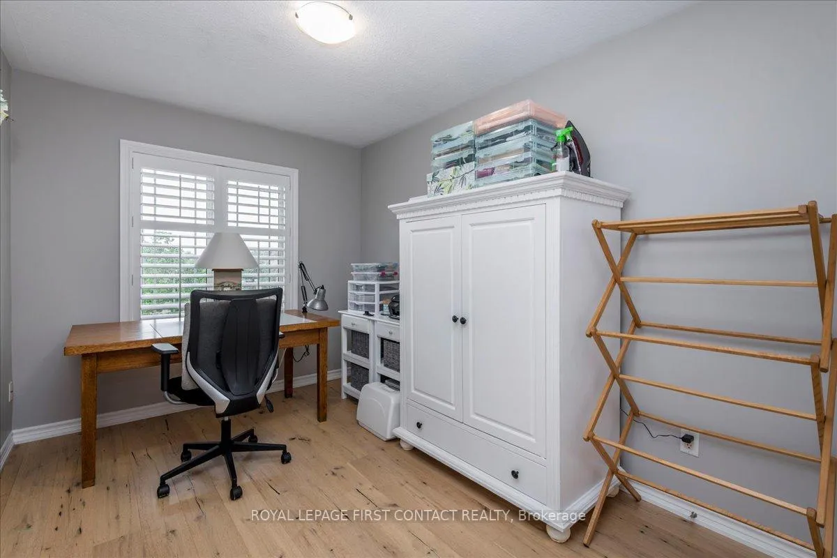 Photo 22 of 14 Claudio Crescent, Barrie, Holly — HOMEH