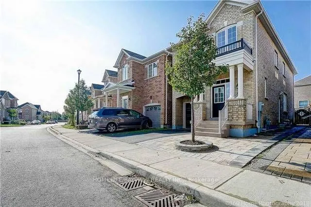 Photo 2 of 30 Coleluke Lane, Markham, Middlefield — HOMEH