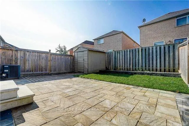 Photo 3 of 30 Coleluke Lane, Markham, Middlefield — HOMEH
