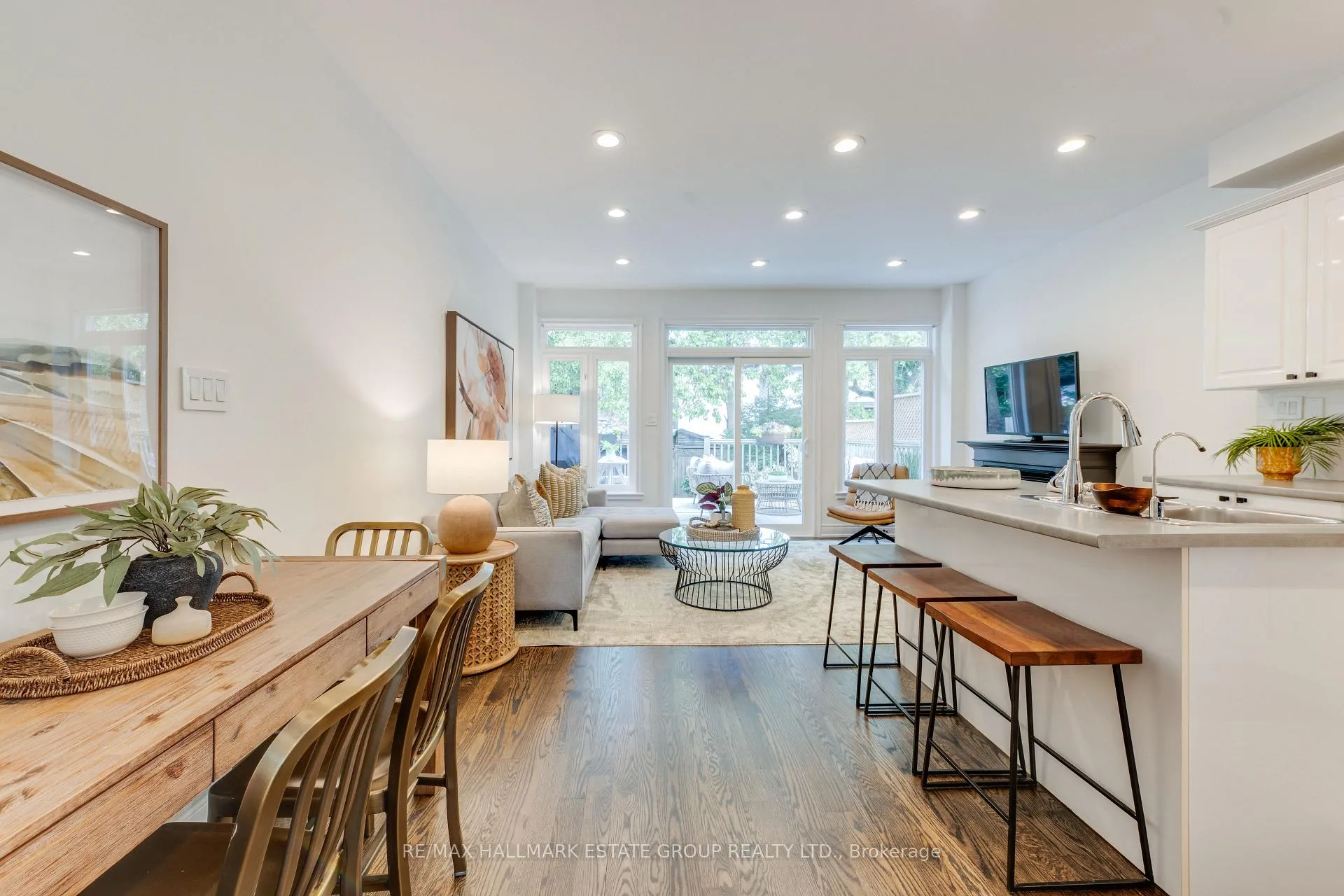 Photo 10 of 51 Stanhope Avenue, Toronto, Broadview North — HOMEH
