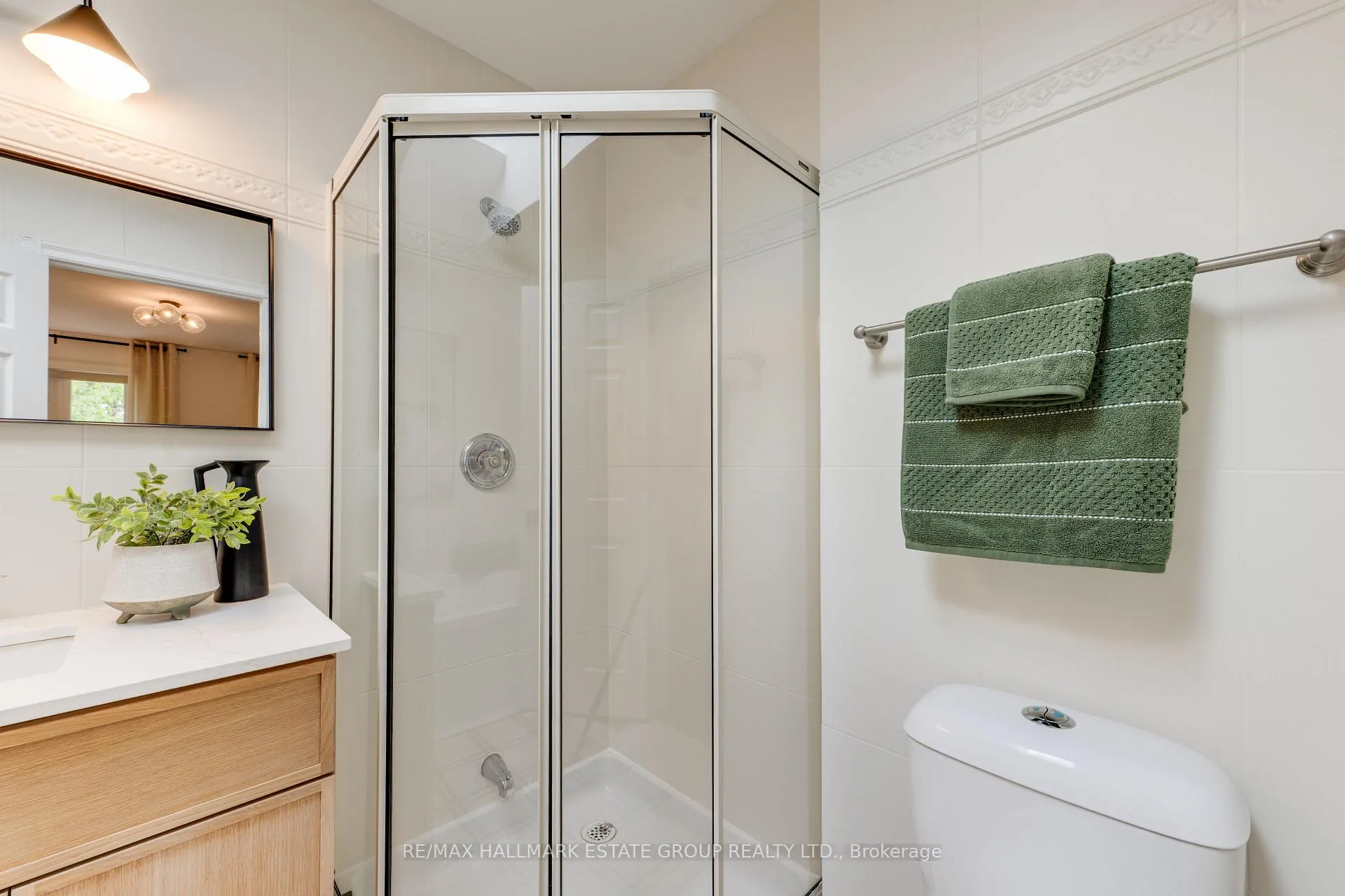Photo 26 of 51 Stanhope Avenue, Toronto, Broadview North — HOMEH
