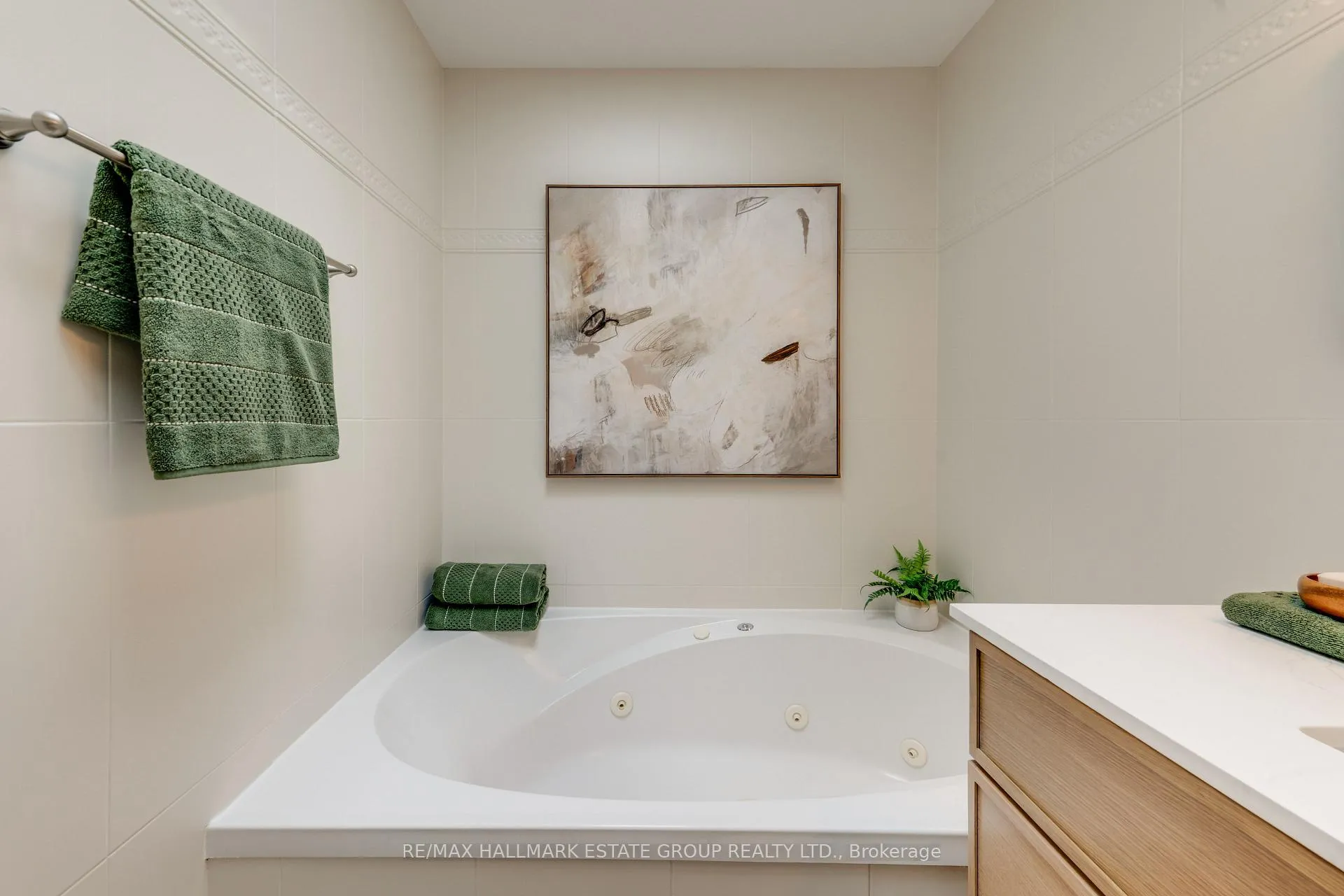 Photo 27 of 51 Stanhope Avenue, Toronto, Broadview North — HOMEH