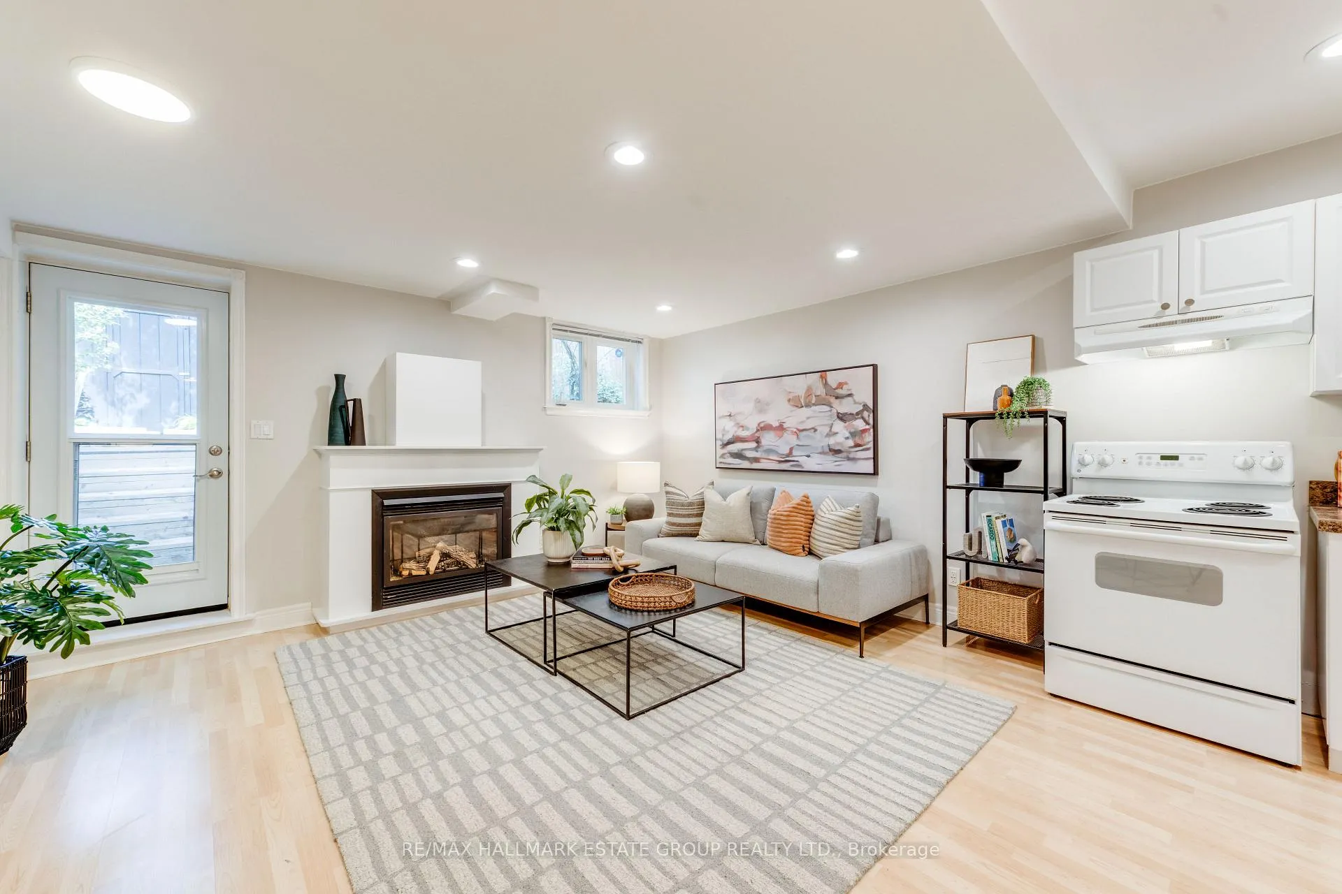Photo 39 of 51 Stanhope Avenue, Toronto, Broadview North — HOMEH