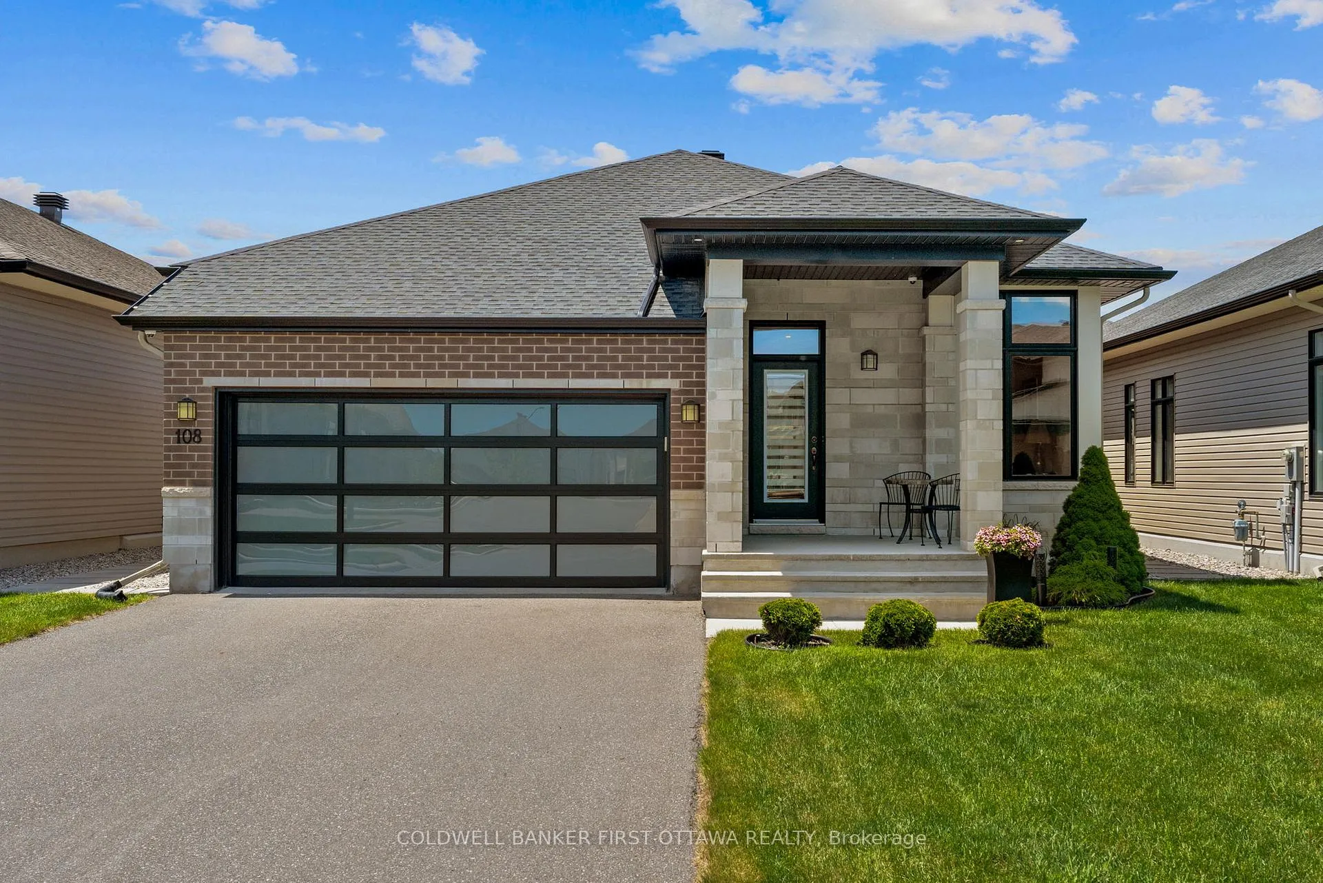Photo 2 of 108 Scorpio Mews, Ottawa, Riverside South/Gloucester Glen — HOMEH