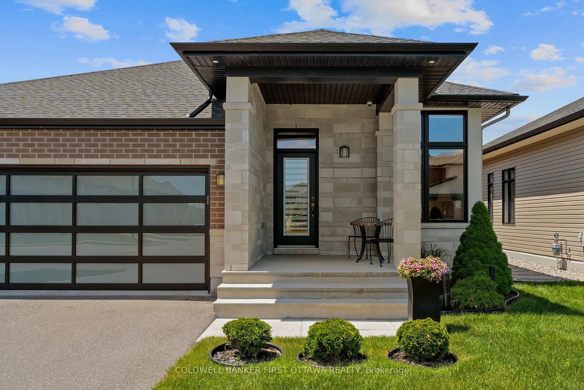 Photo 4 of 108 Scorpio Mews, Ottawa, Riverside South/Gloucester Glen — HOMEH