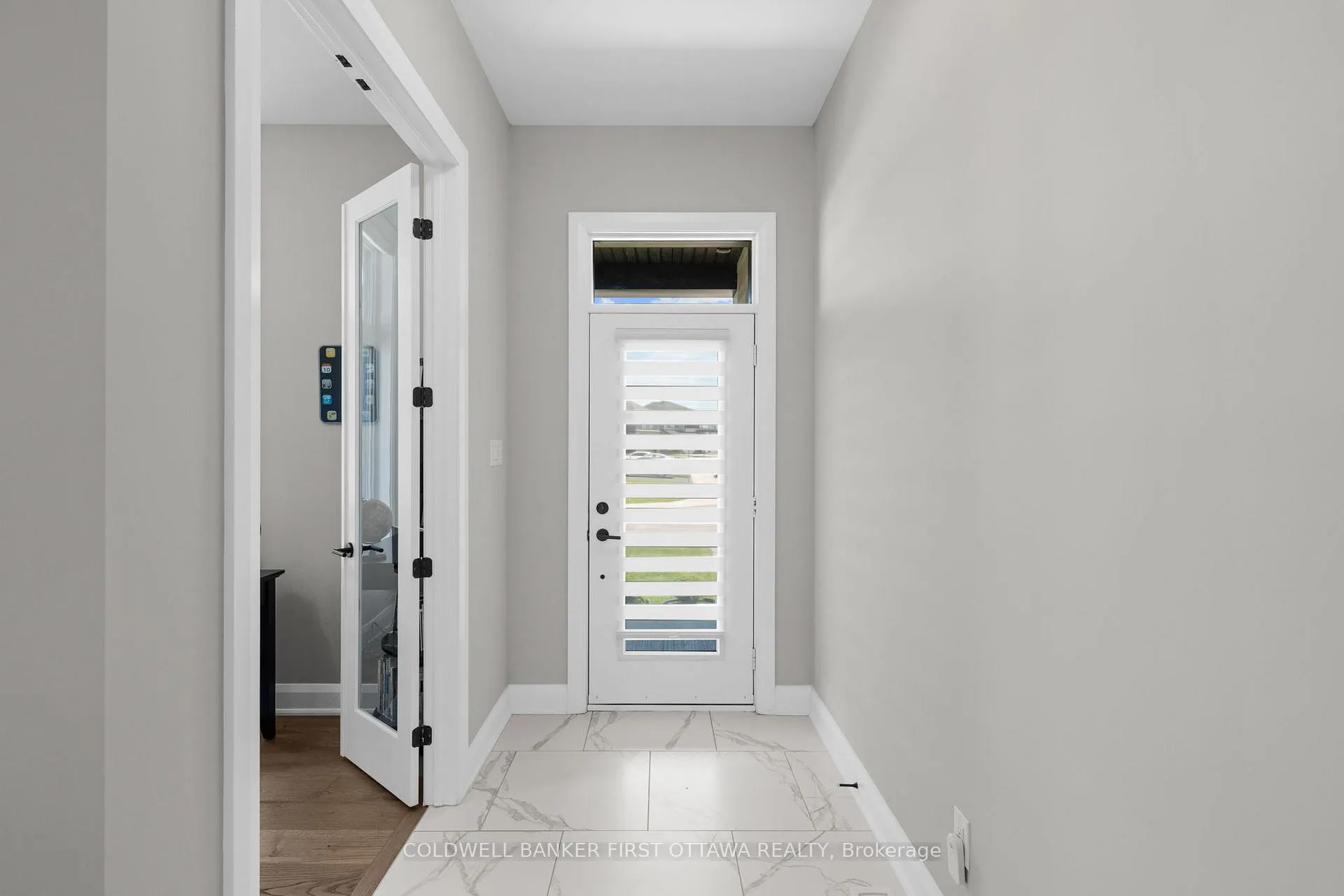 Photo 5 of 108 Scorpio Mews, Ottawa, Riverside South/Gloucester Glen — HOMEH