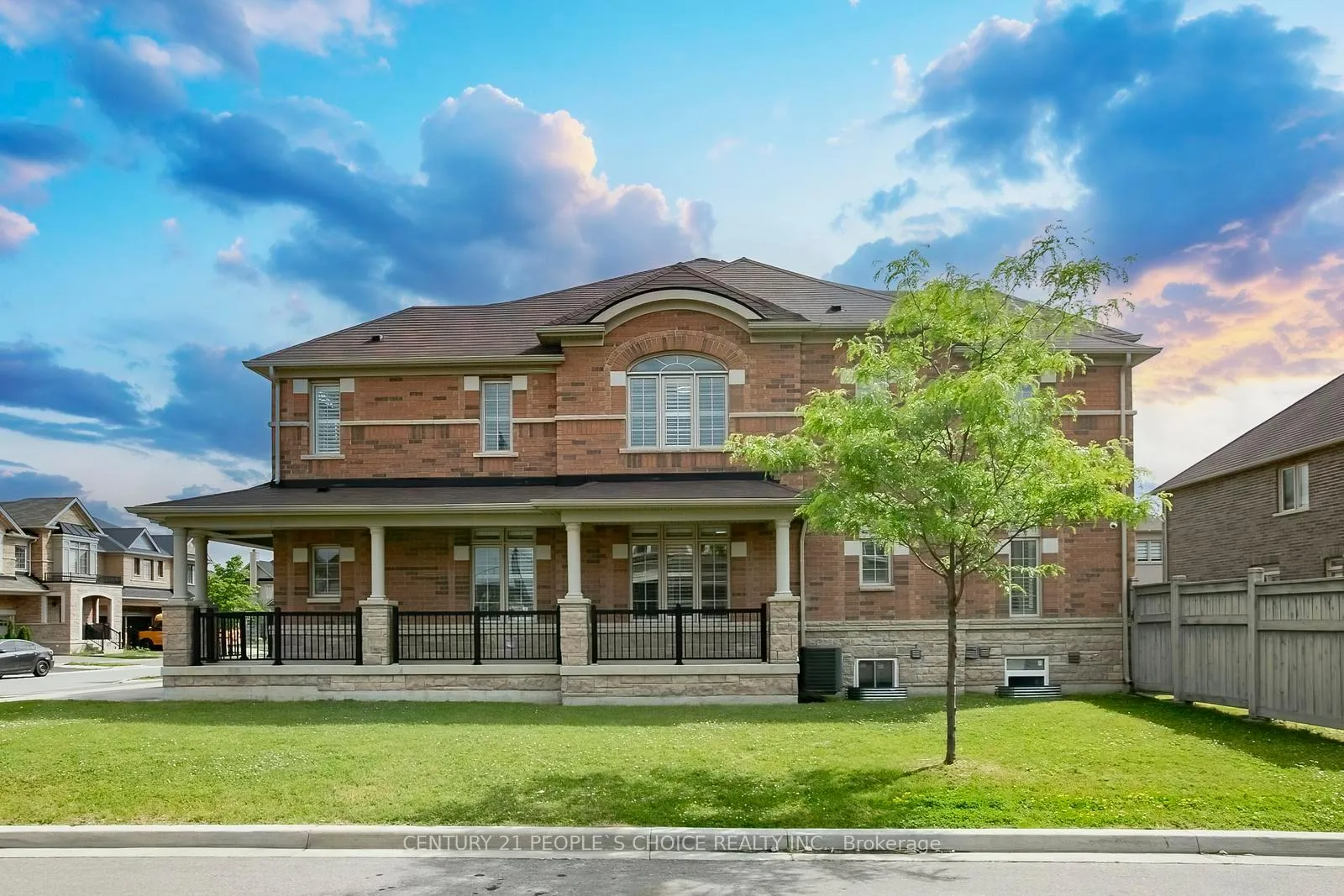 Photo 3 of 61 George Gray Drive, Brampton, Sandringham-Wellington North — HOMEH