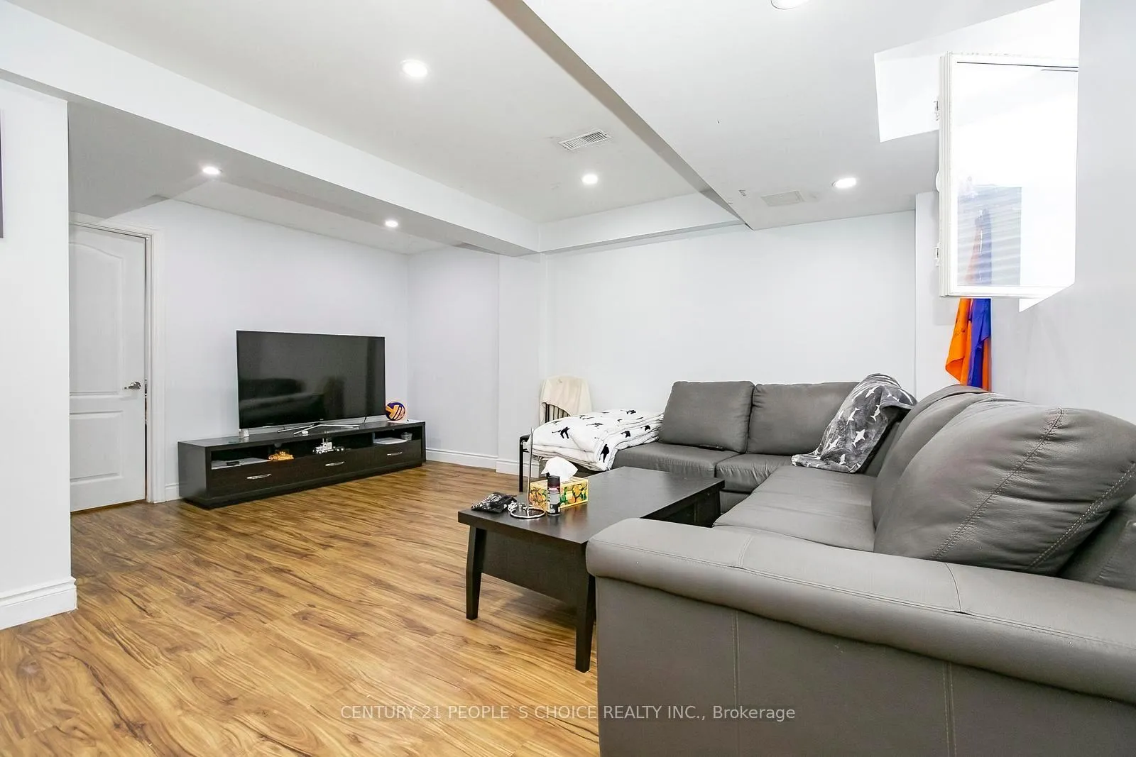 Photo 42 of 61 George Gray Drive, Brampton, Sandringham-Wellington North — HOMEH