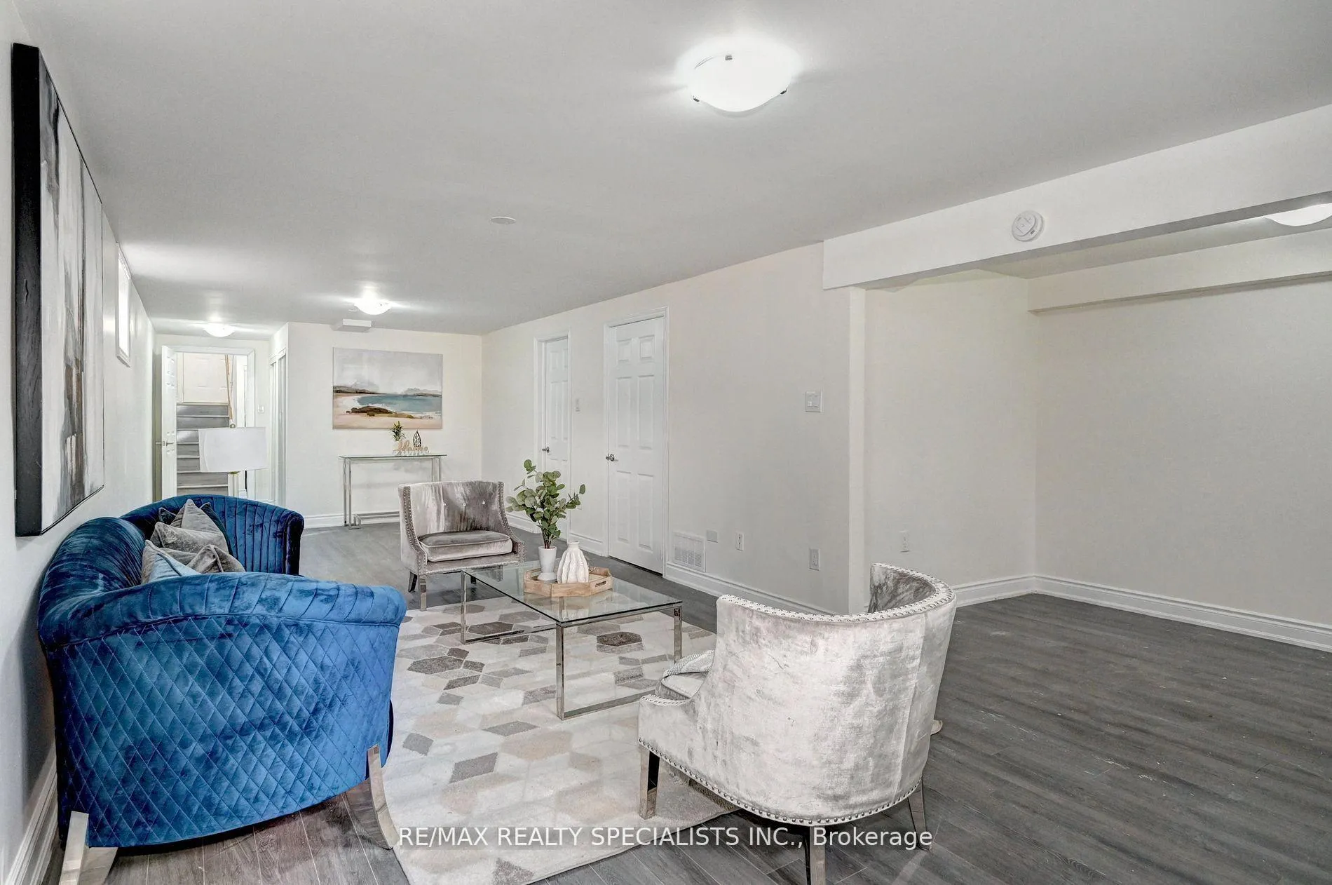 Photo 9 of 11 Dinison Crescent, Kitchener, Laurentian Hills/Country Hills W — HOMEH