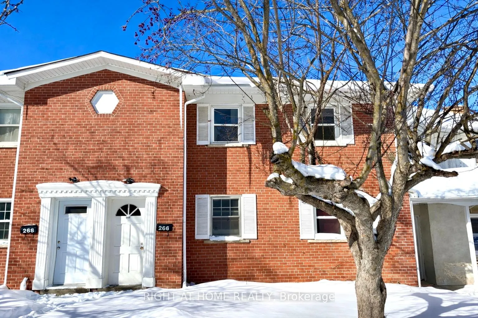Front of 266 Westcourt Place