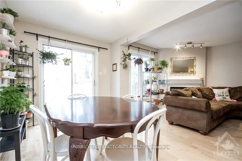 Photo 7 of 15 Peterson Place, Ottawa, Kanata - Katimavik — HOMEH