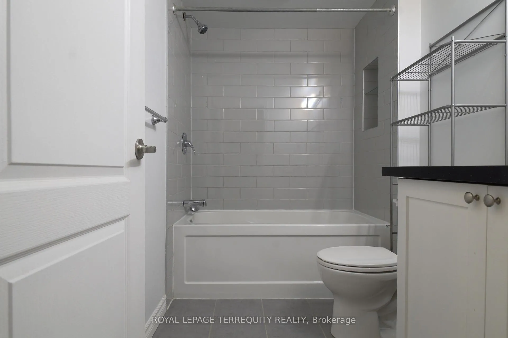 Photo 7 of Unit Bsmt, 665 Crawford Street, Toronto, Palmerston-Little Italy — HOMEH